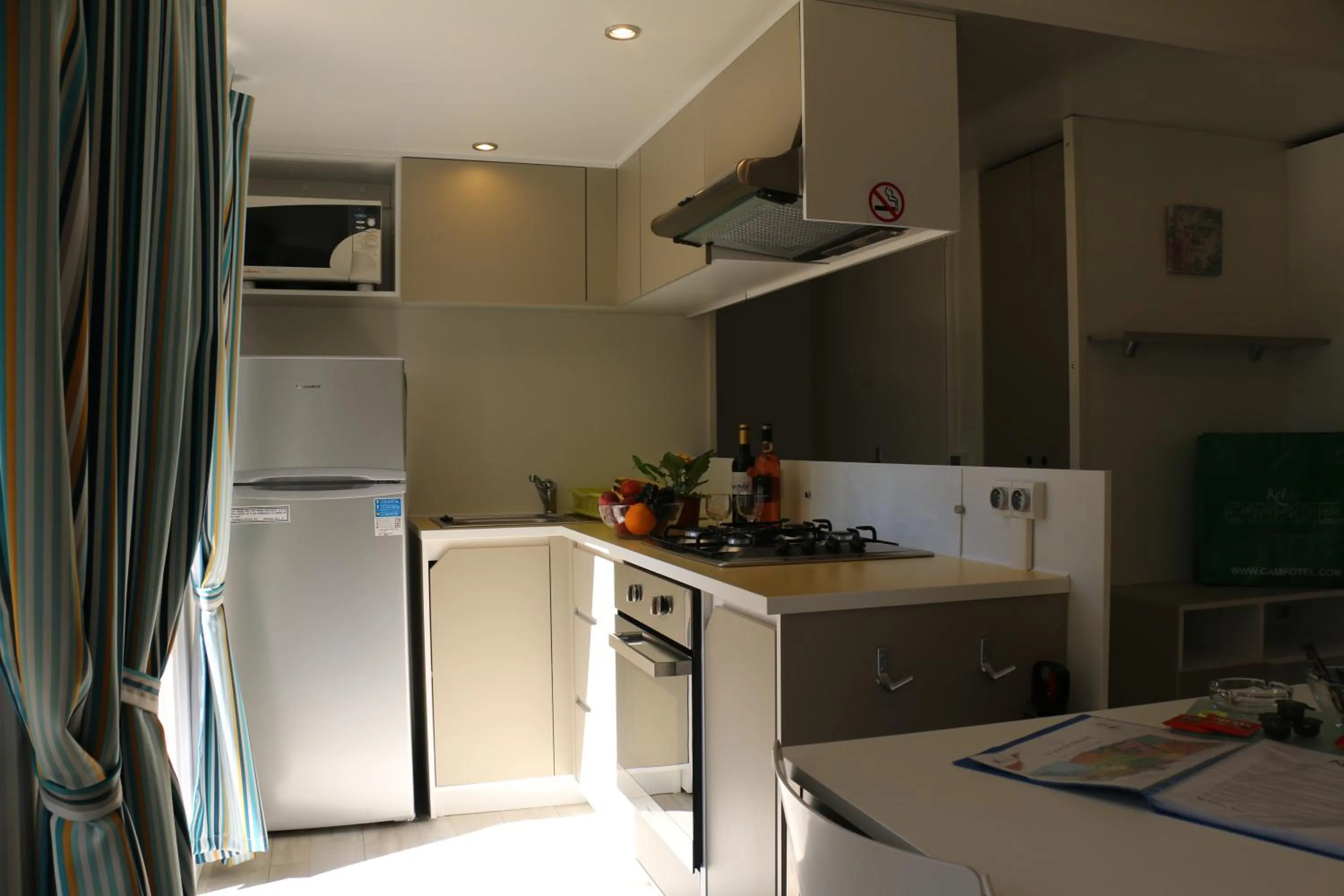 Kitchen or kitchenette in Mobile Homes by KelAir at Camping Domaine des Ormes