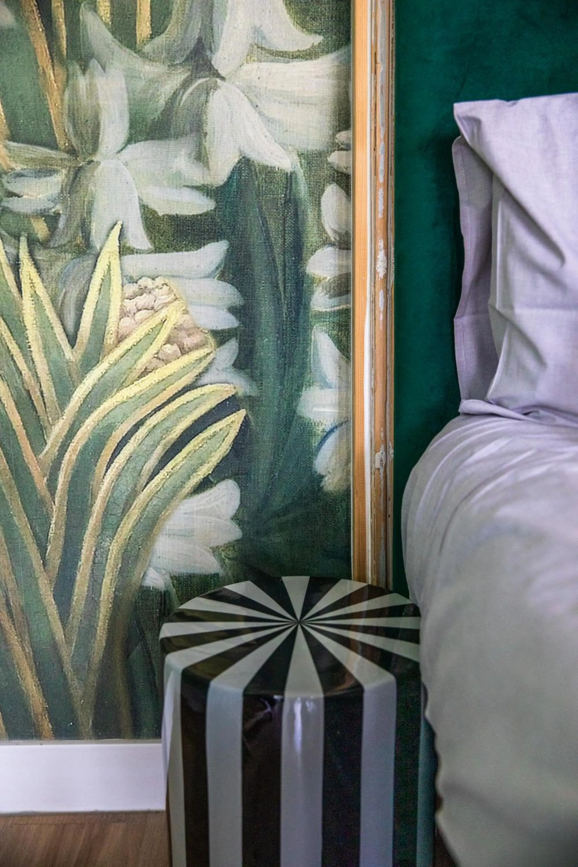 Bed in MUZE Hotel Utrecht