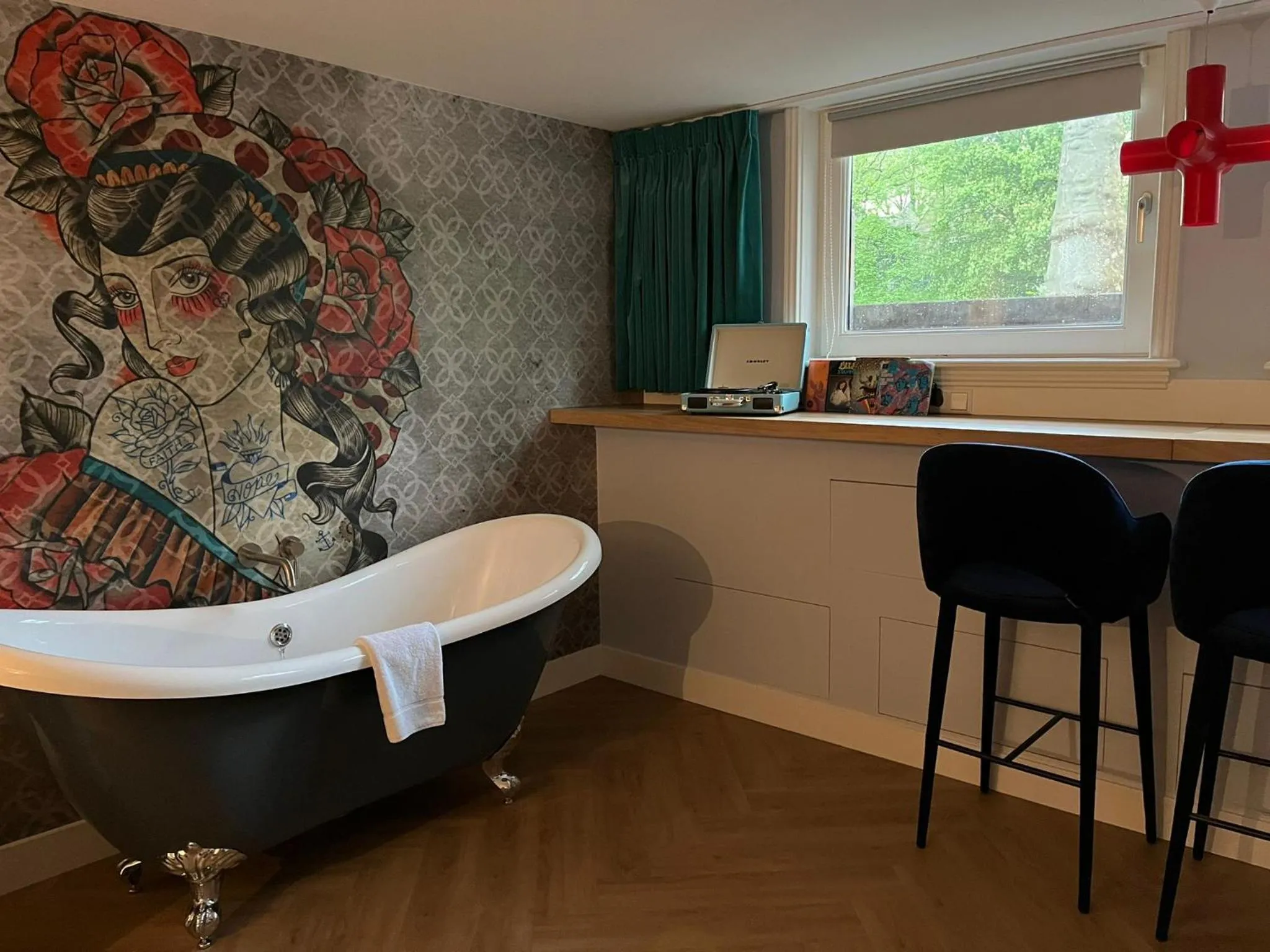 Bath in MUZE Hotel Utrecht