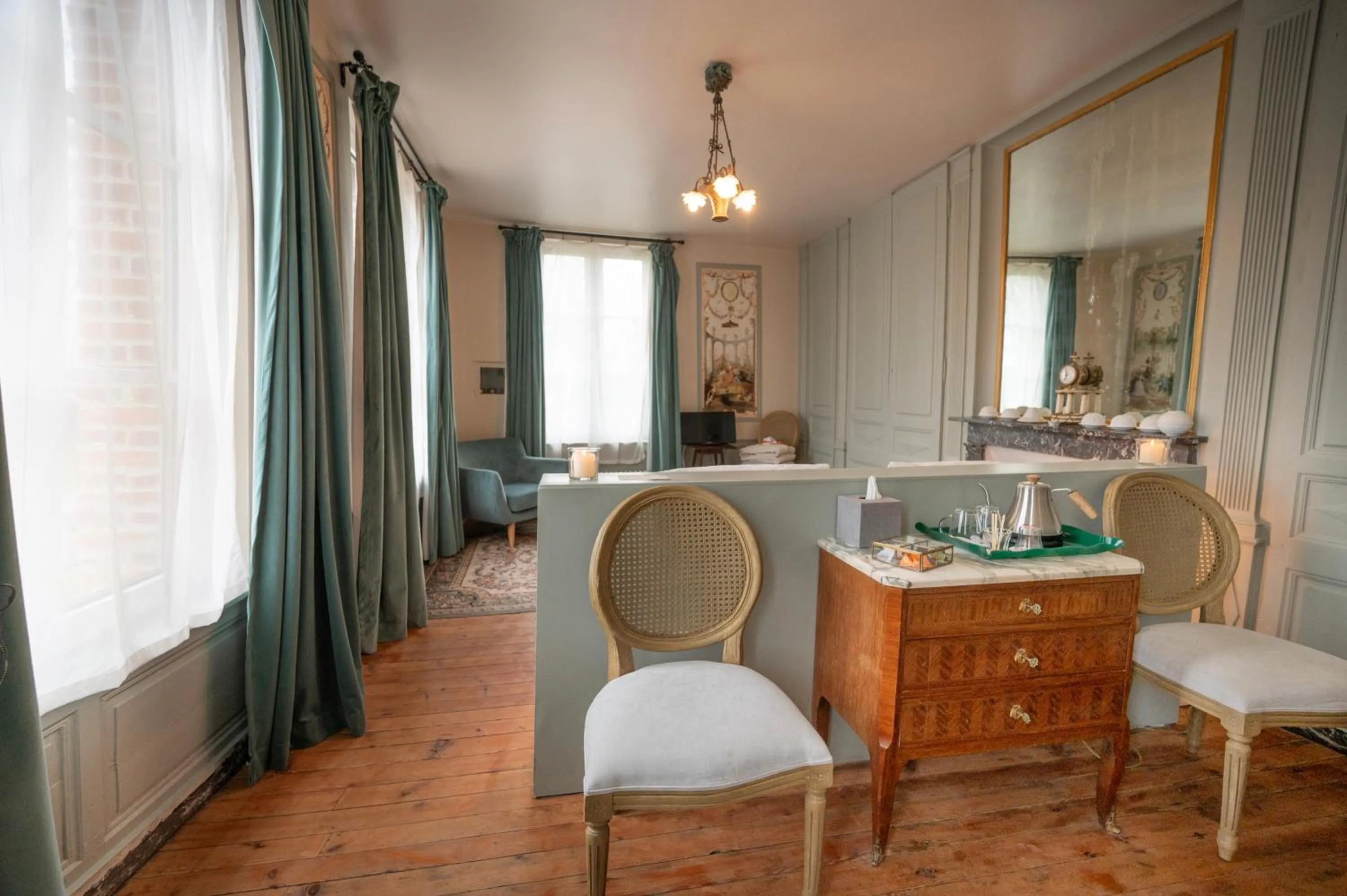 les Myrrhophores et Spa, Chambres d'Hôtes et Gîtes de charme