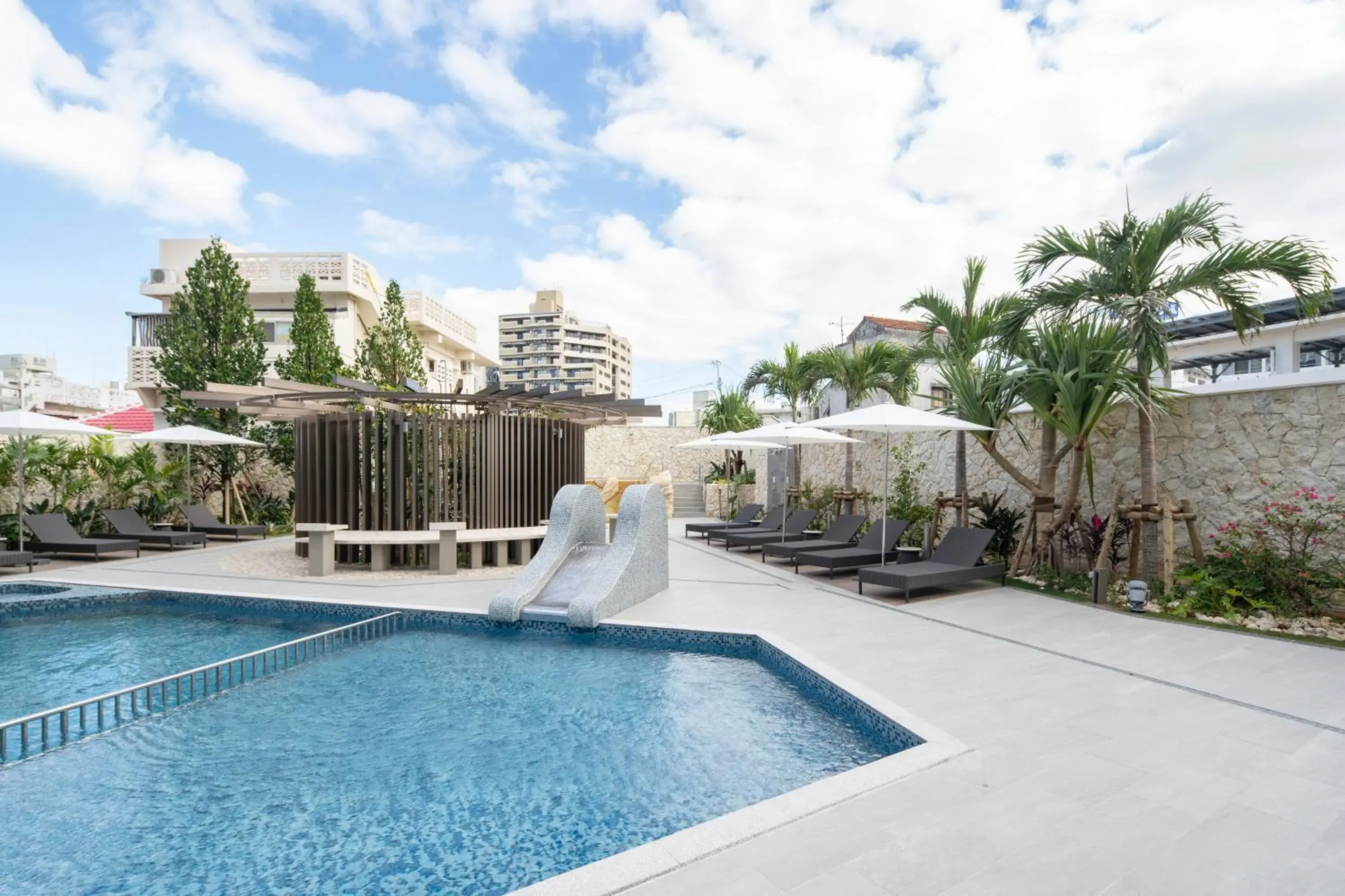 Pool view in Okinawa Hinode Resort and Hot Spring Hotel Pool view in Okinawa Hinode Resort and Hot Spring Hotel