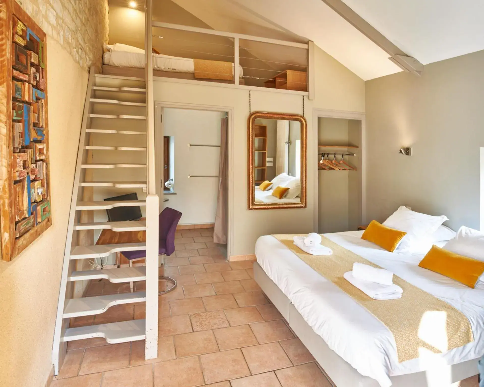 Triple Room in Domaine Utah Beach - Le Grand Hard Triple Room in Domaine Utah Beach - Le Grand Hard