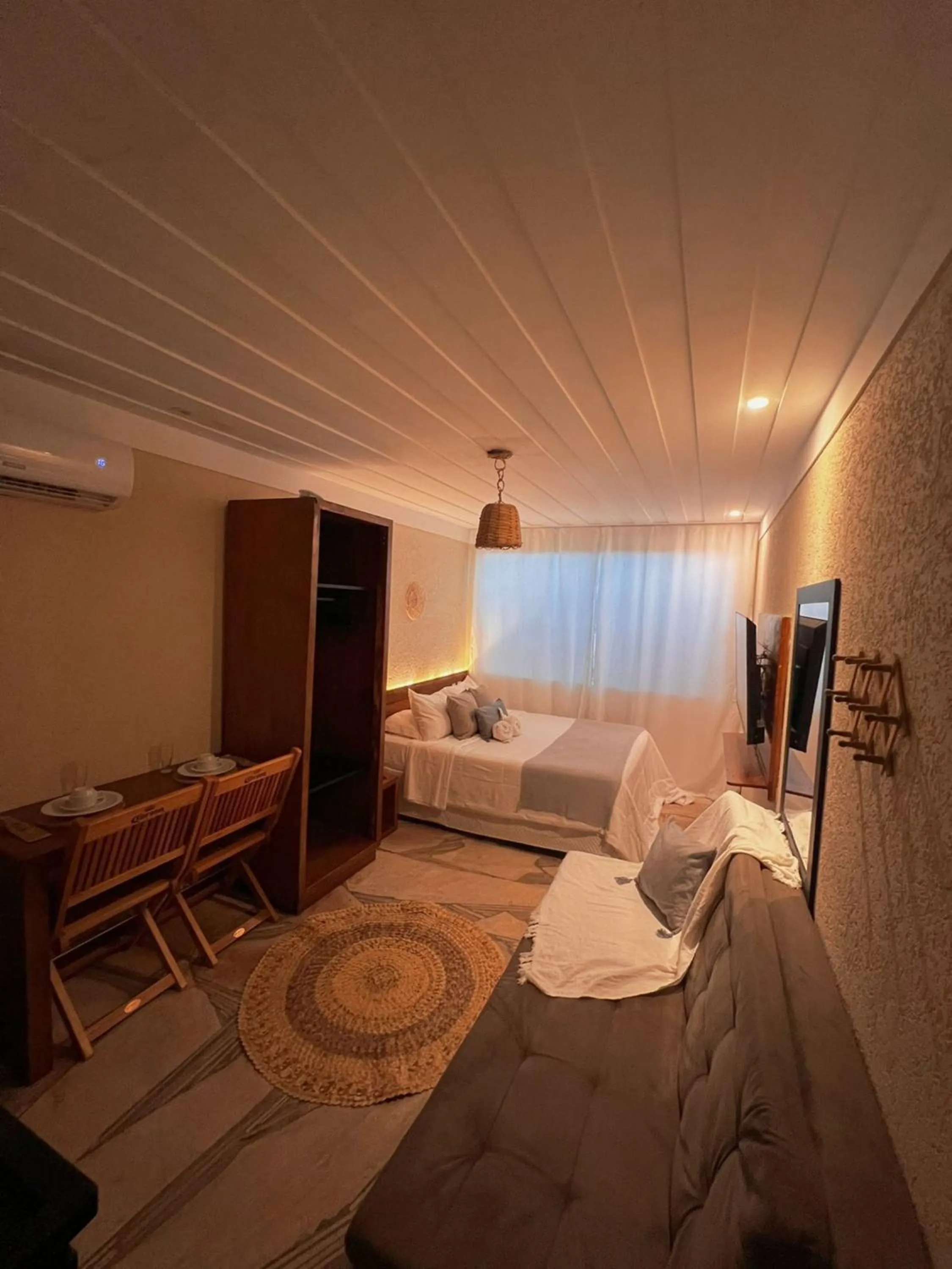 TV and multimedia, Bed in Pier Beach Club