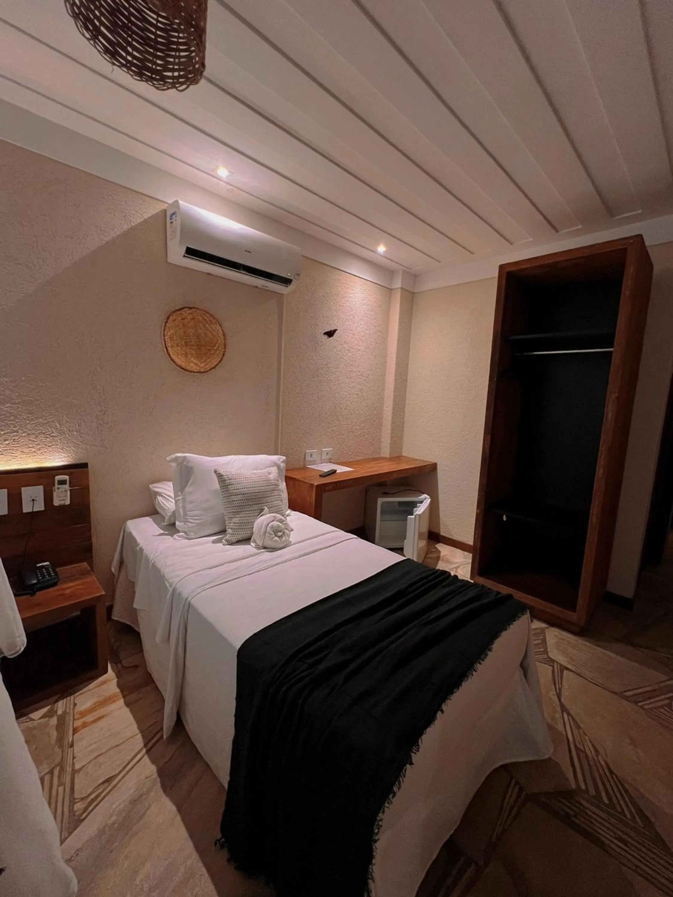 Bed in Pier Beach Club