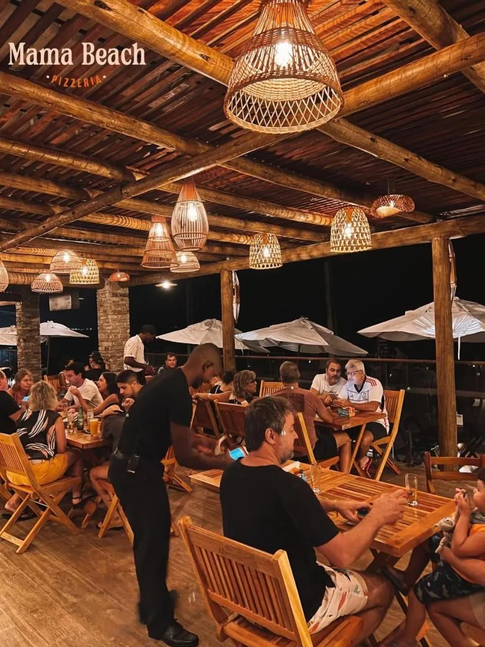 Restaurant/places to eat in Pier Beach Club