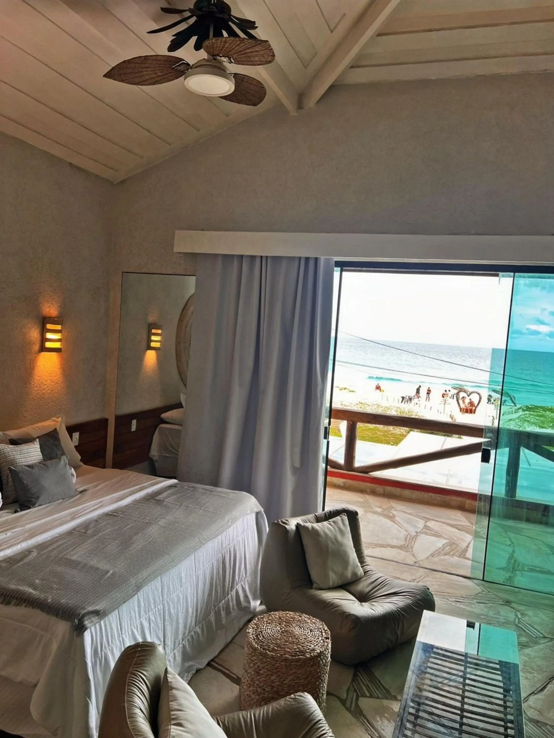 Bed in Pier Beach Club