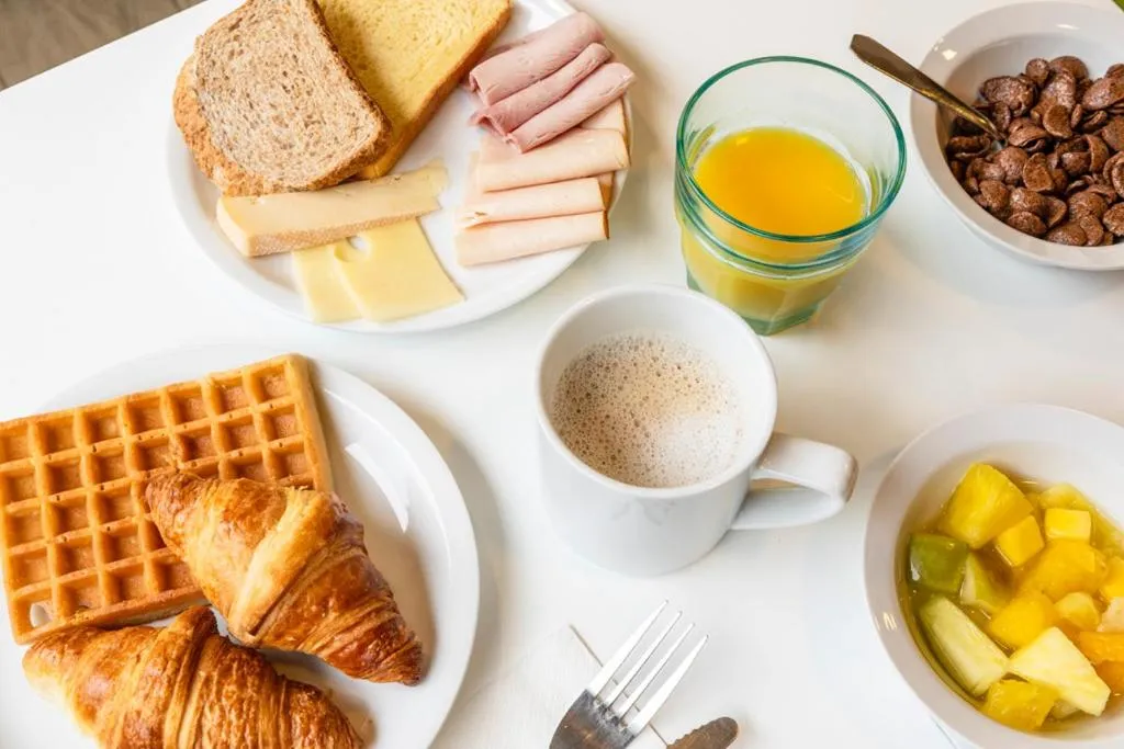 Food and drinks in ibis budget Compiègne Centre-Ville