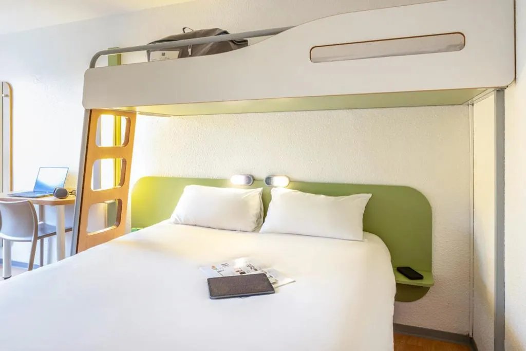 Bed in ibis budget Compiègne Centre-Ville