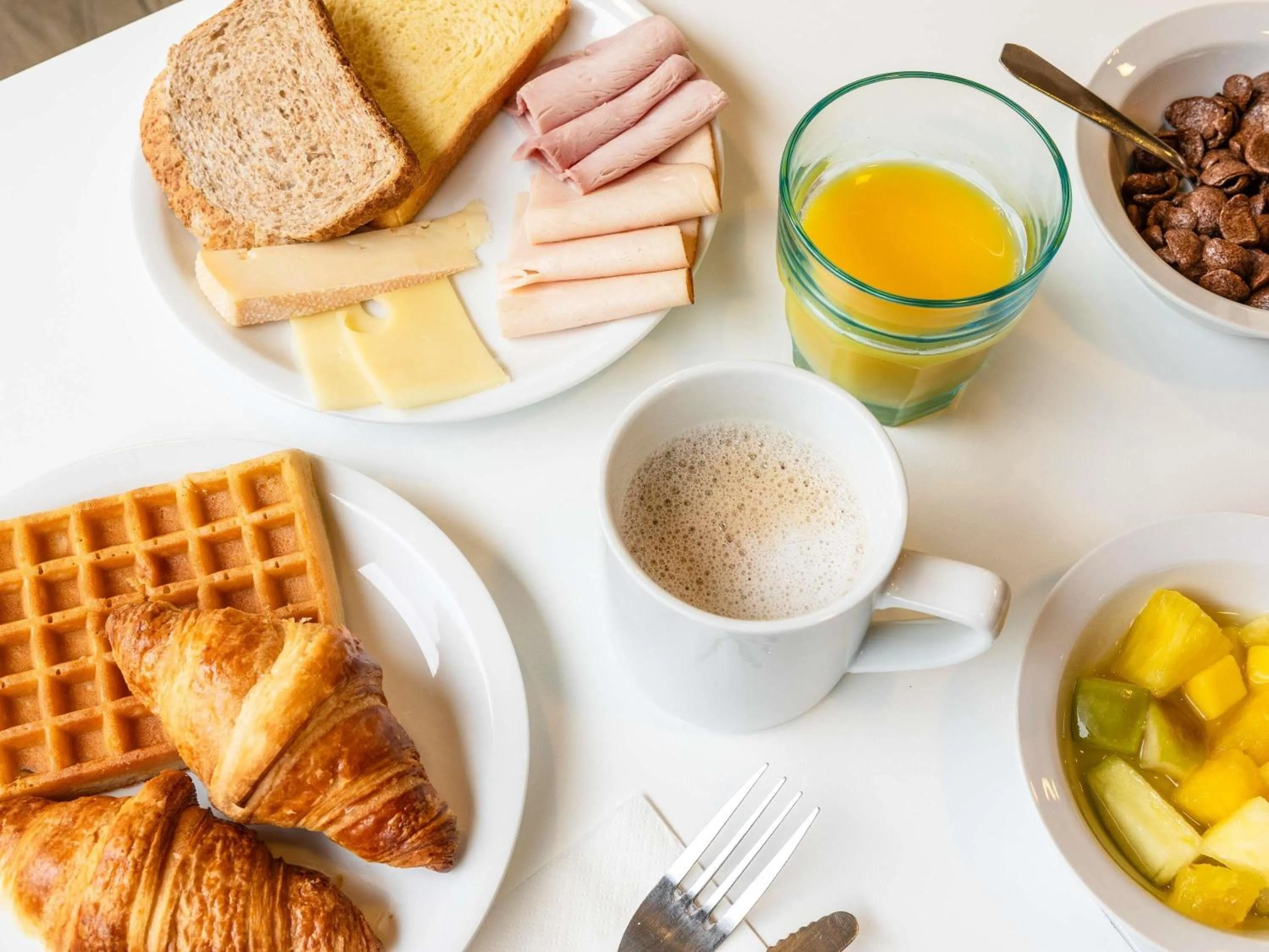 Breakfast in ibis budget Compiègne Centre-Ville