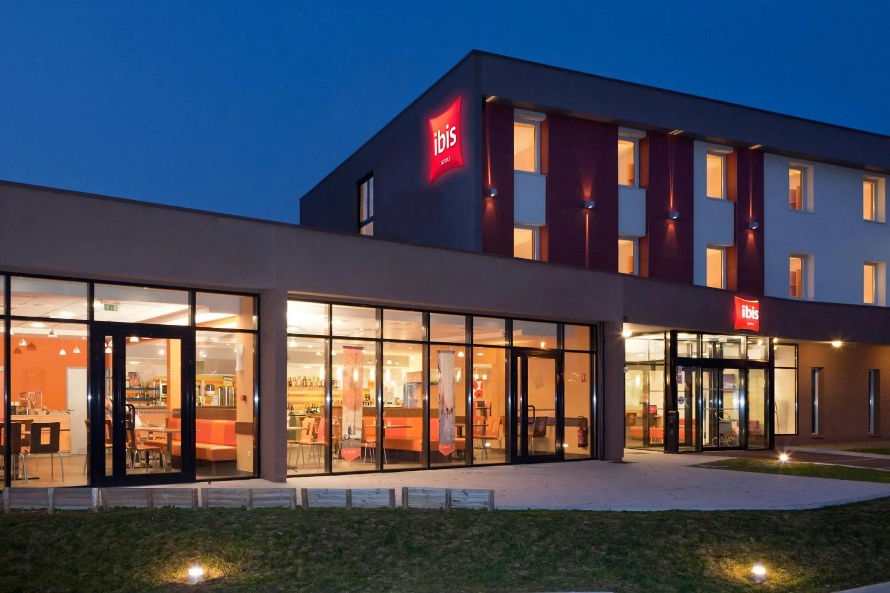 Property building in ibis Beauvais Aéroport Property building in ibis Beauvais Aéroport