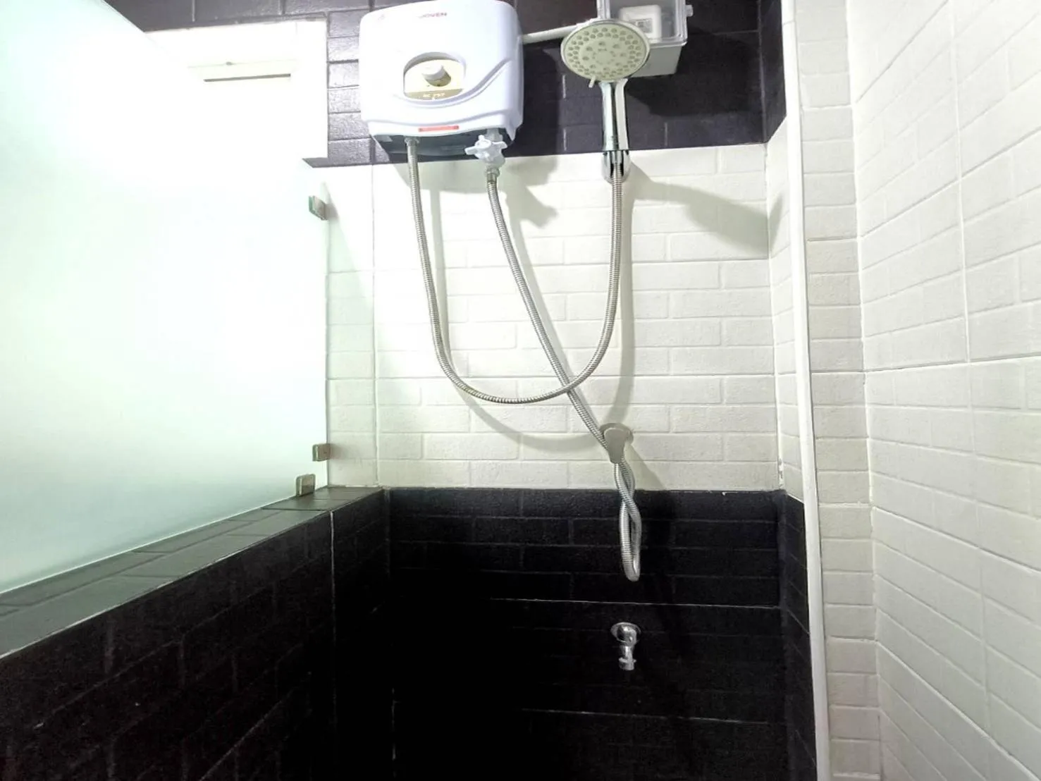 Shower in PaiApartHotel