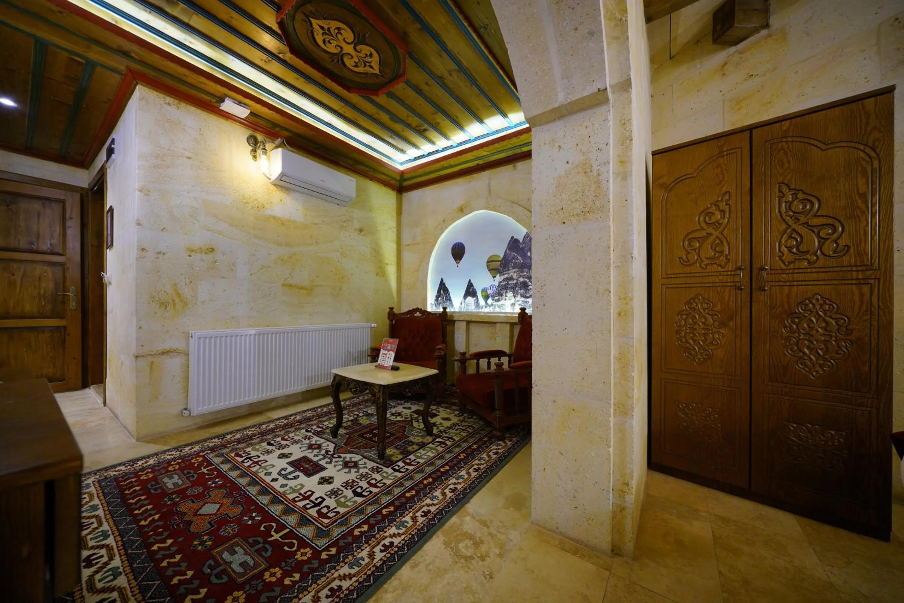 TV and multimedia in Balloon Cave Hotel