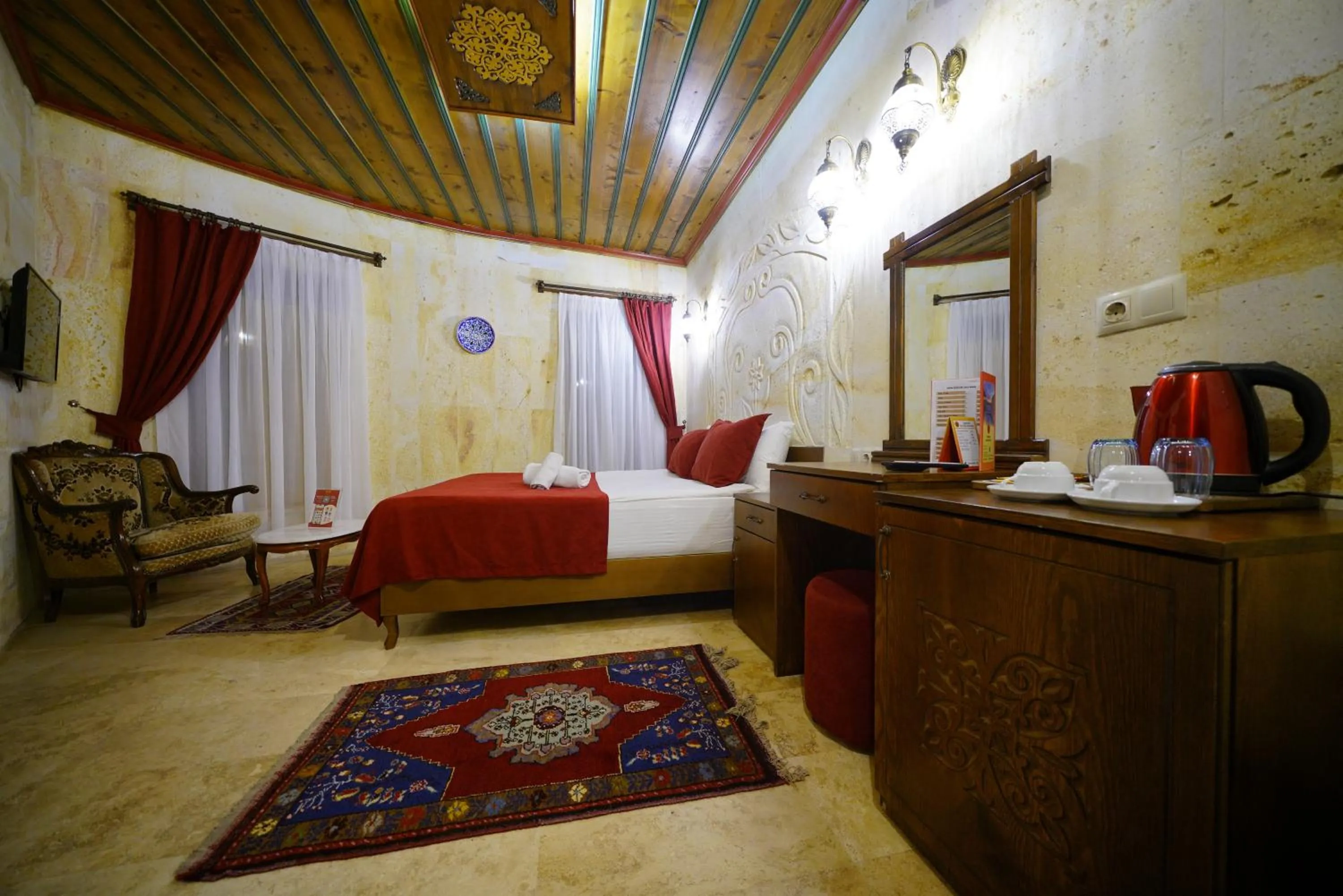 Bed in Balloon Cave Hotel