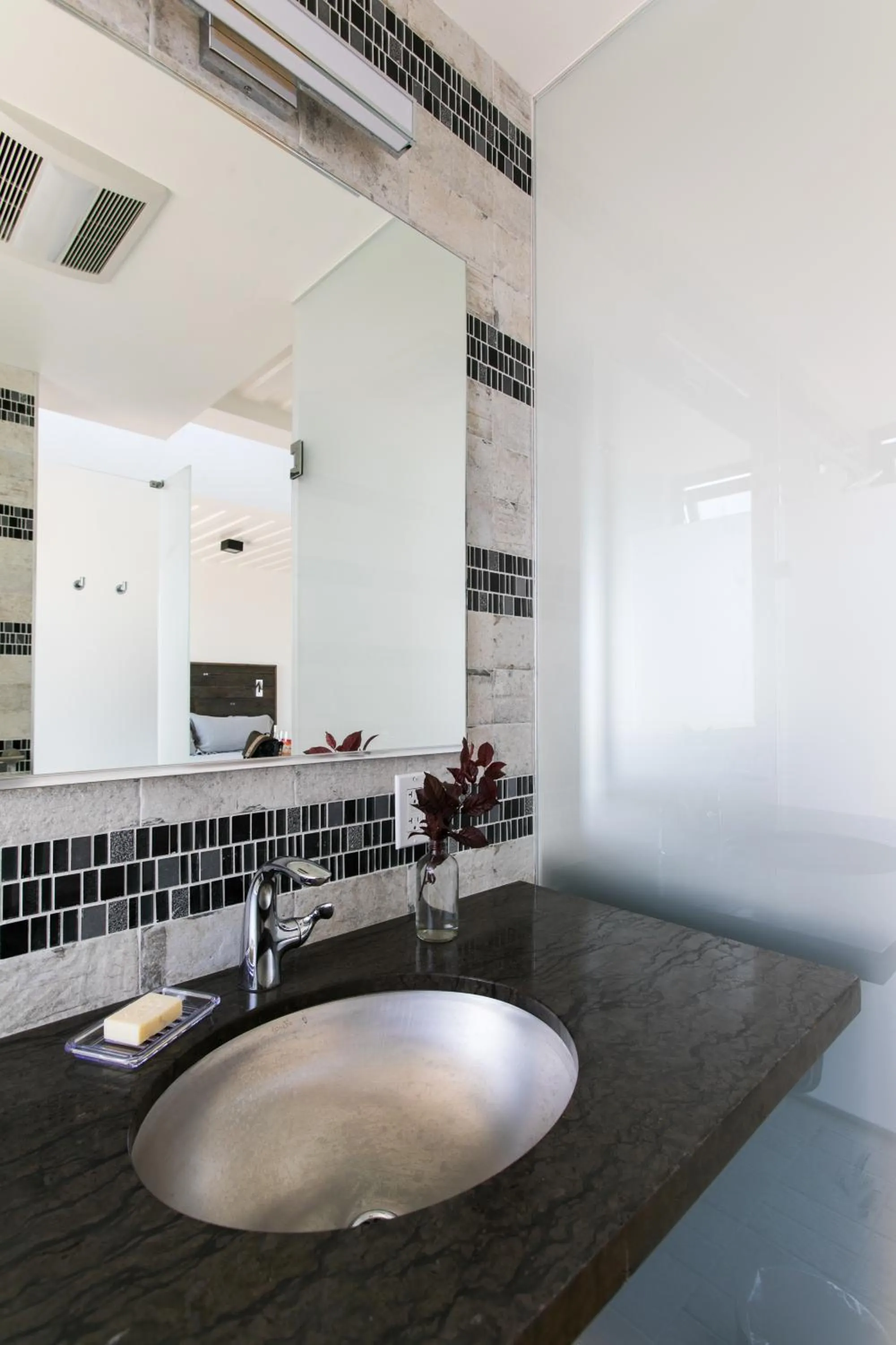 Bathroom in Geneseo Inn