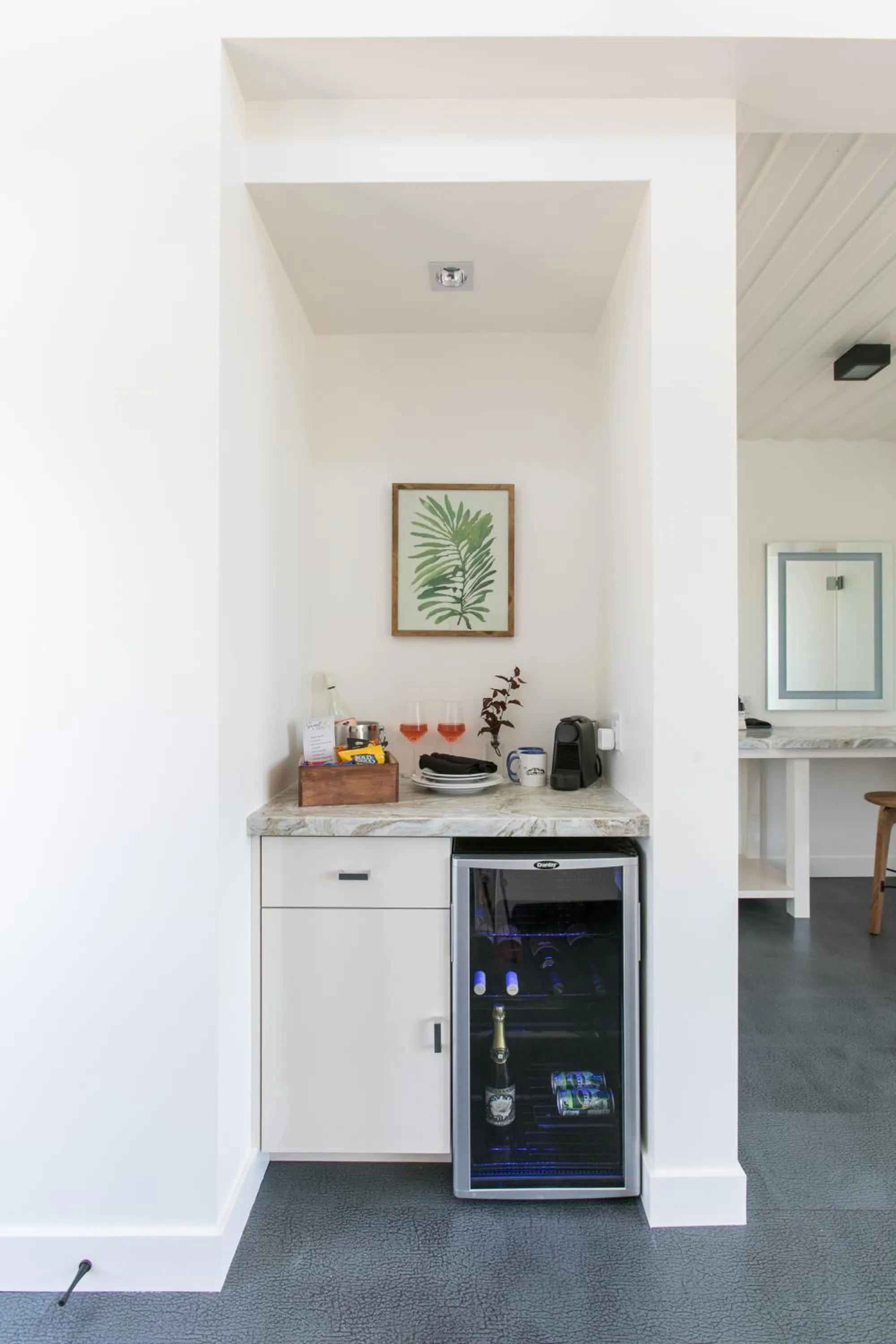Kitchen or kitchenette in Geneseo Inn