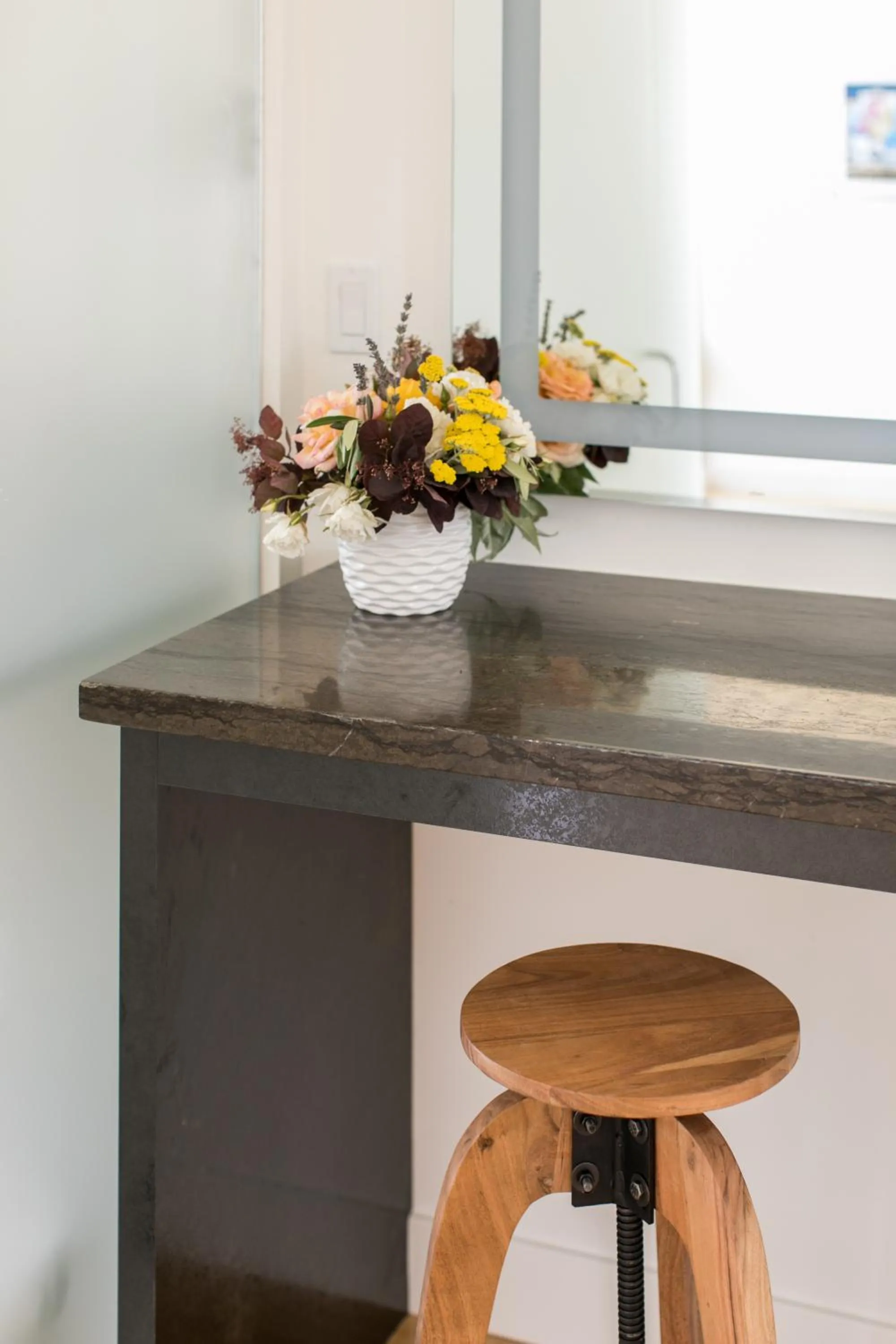 Bedroom in Geneseo Inn