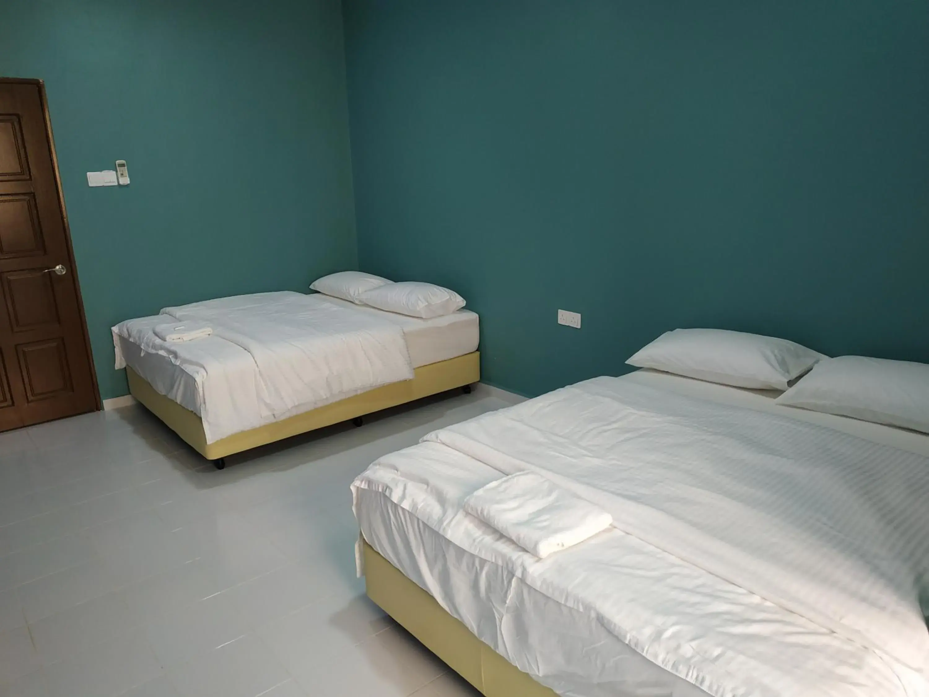 Bed in Qeyjan Hotel Bed in Qeyjan Hotel