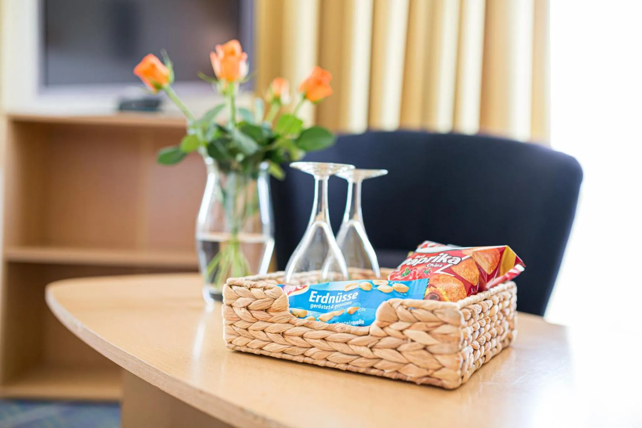 Food and drinks in Europa Hotel Garni free parking