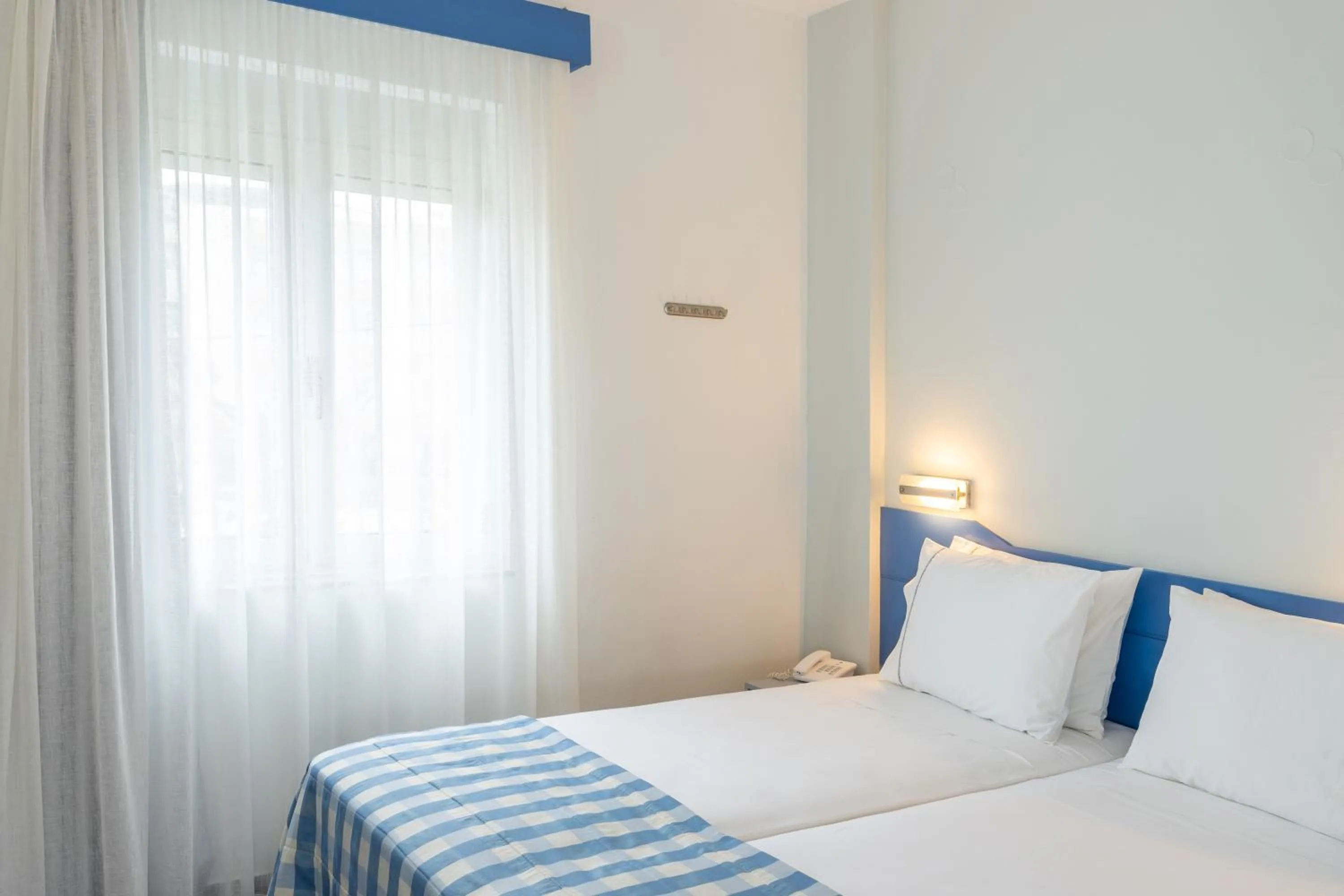 Bedroom, Bed in Ibiscos Garden Hotel