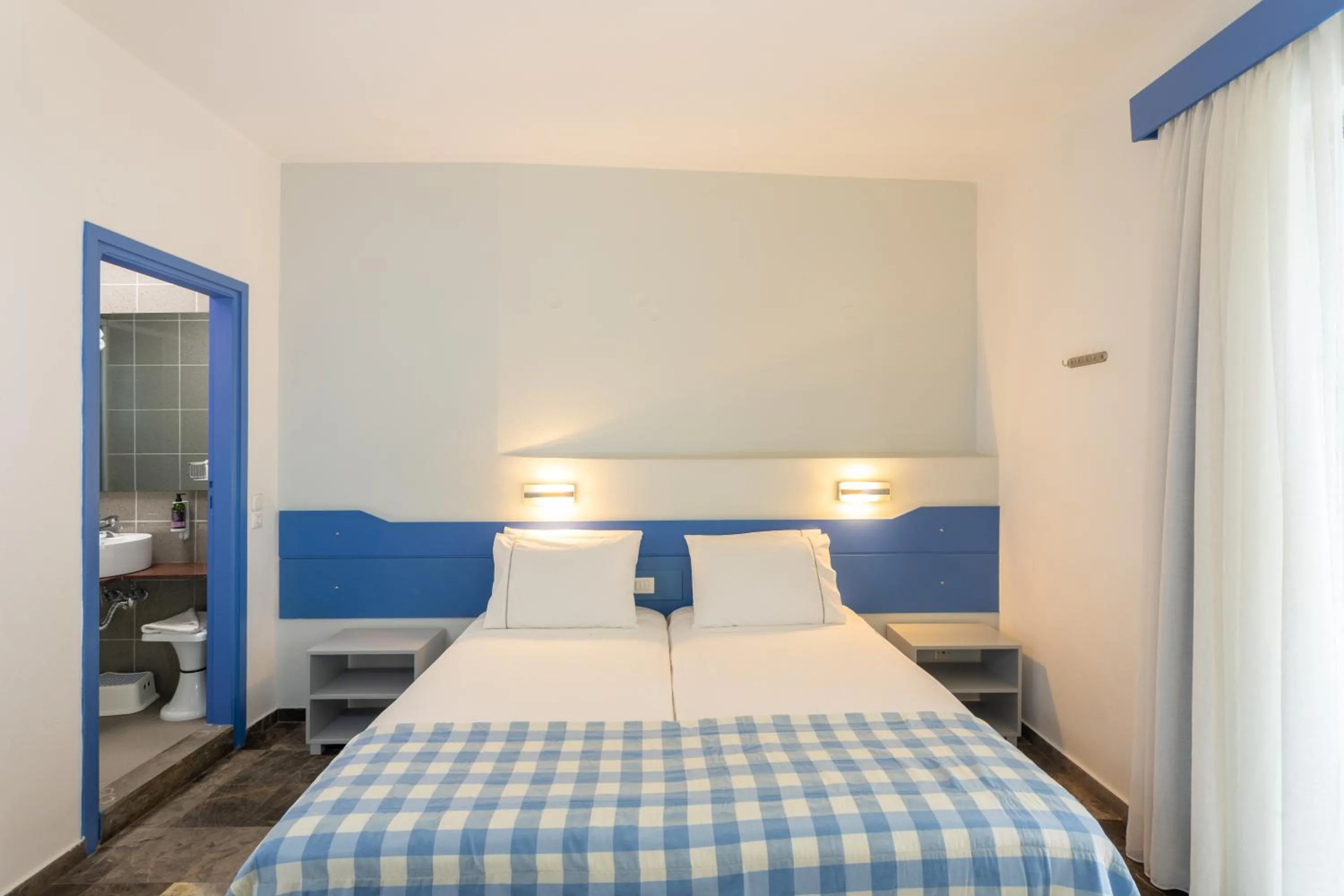 Bedroom, Bed in Ibiscos Garden Hotel