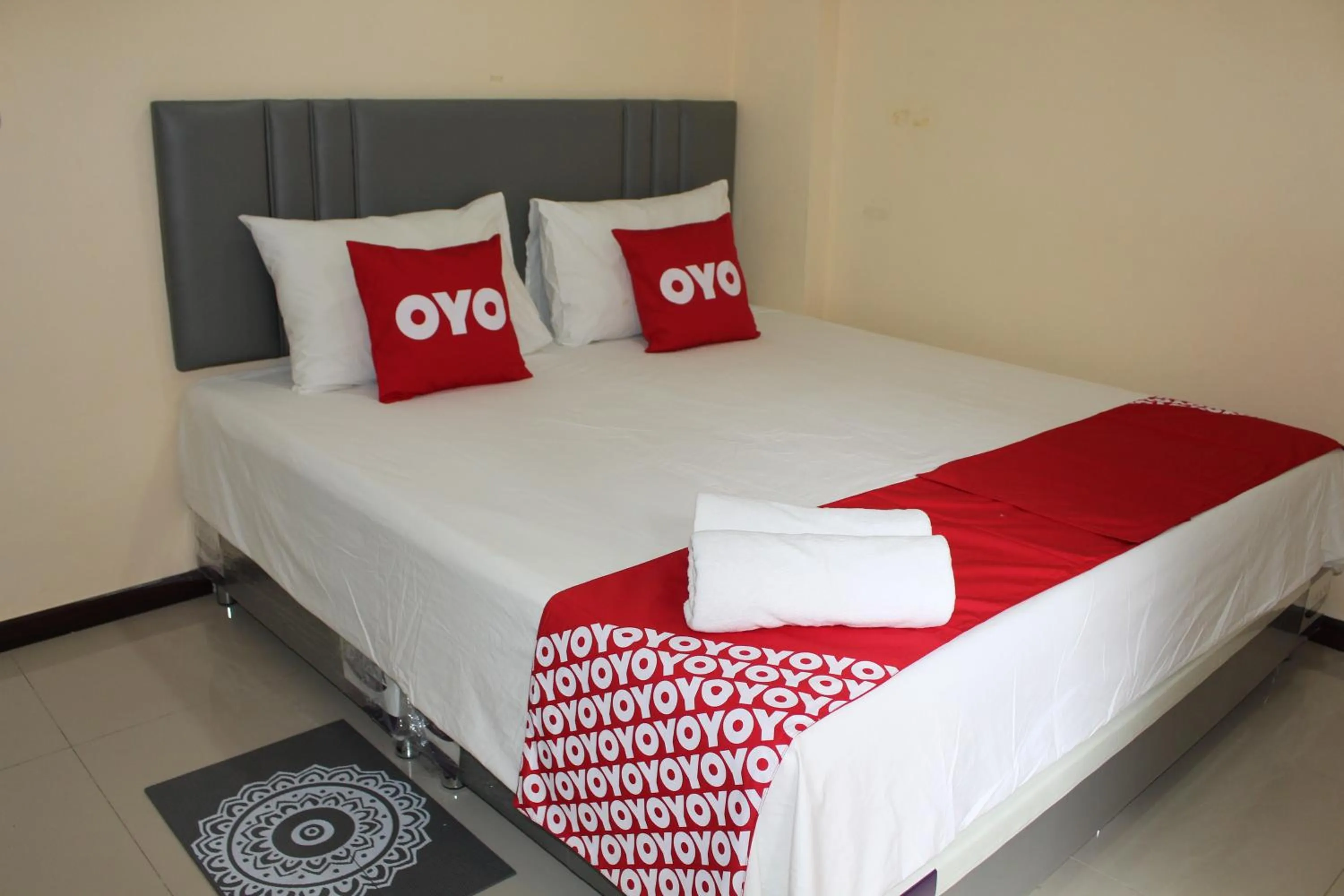 Bedroom, Bed in Awa Don Muang