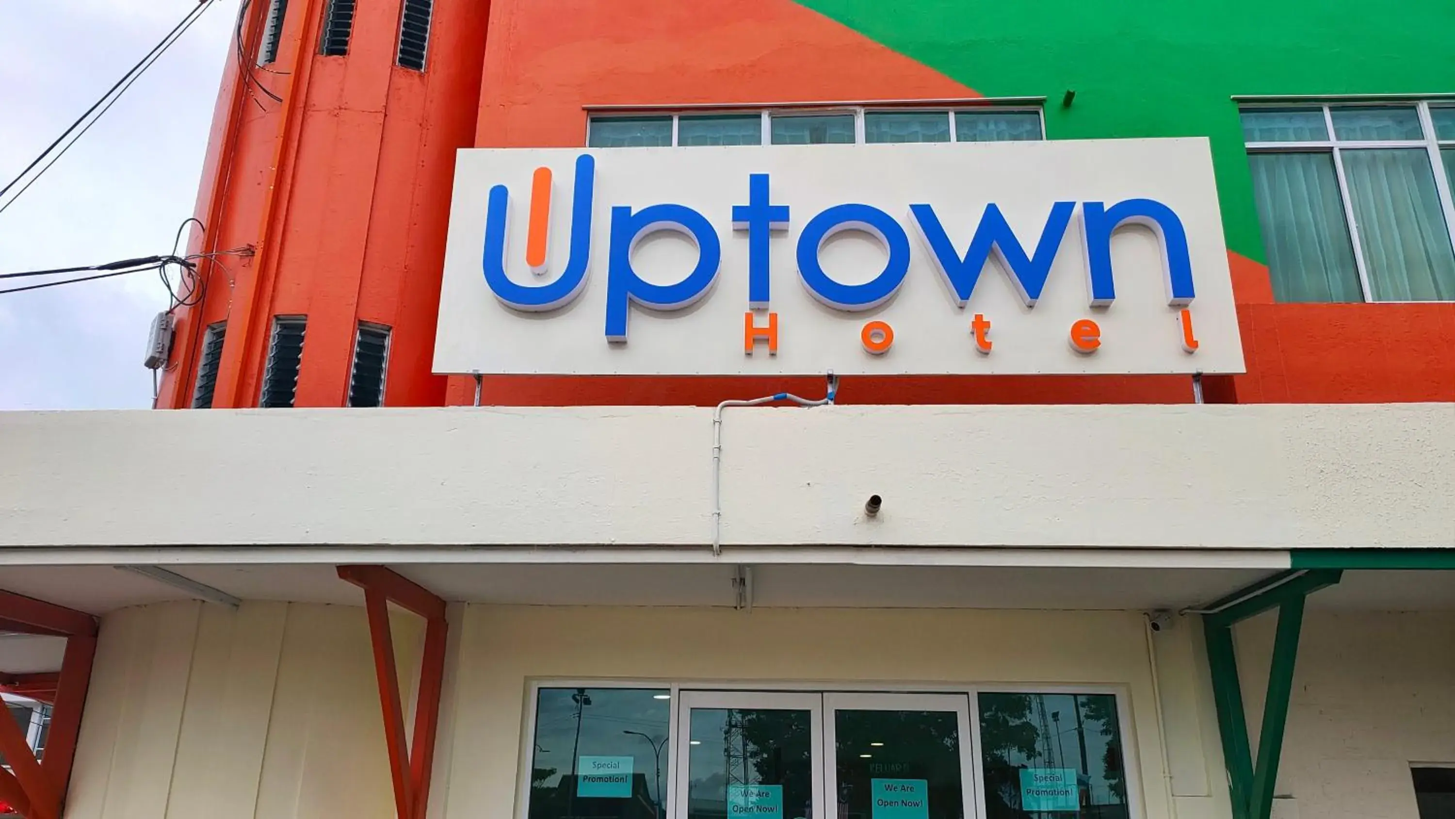 Property building in Uptown Hotel Property building in Uptown Hotel