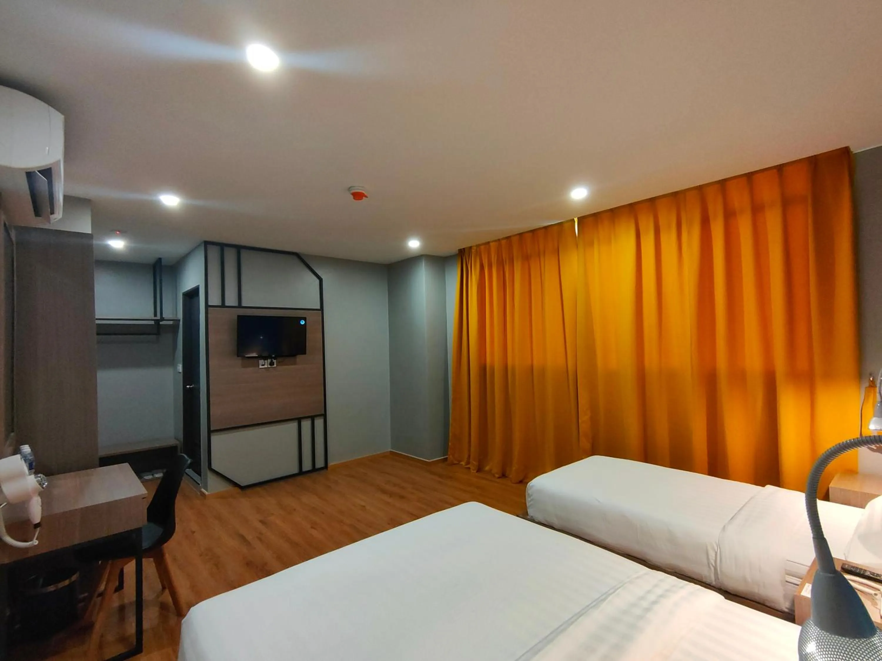 Photo of the whole room, Bed in Uptown Hotel