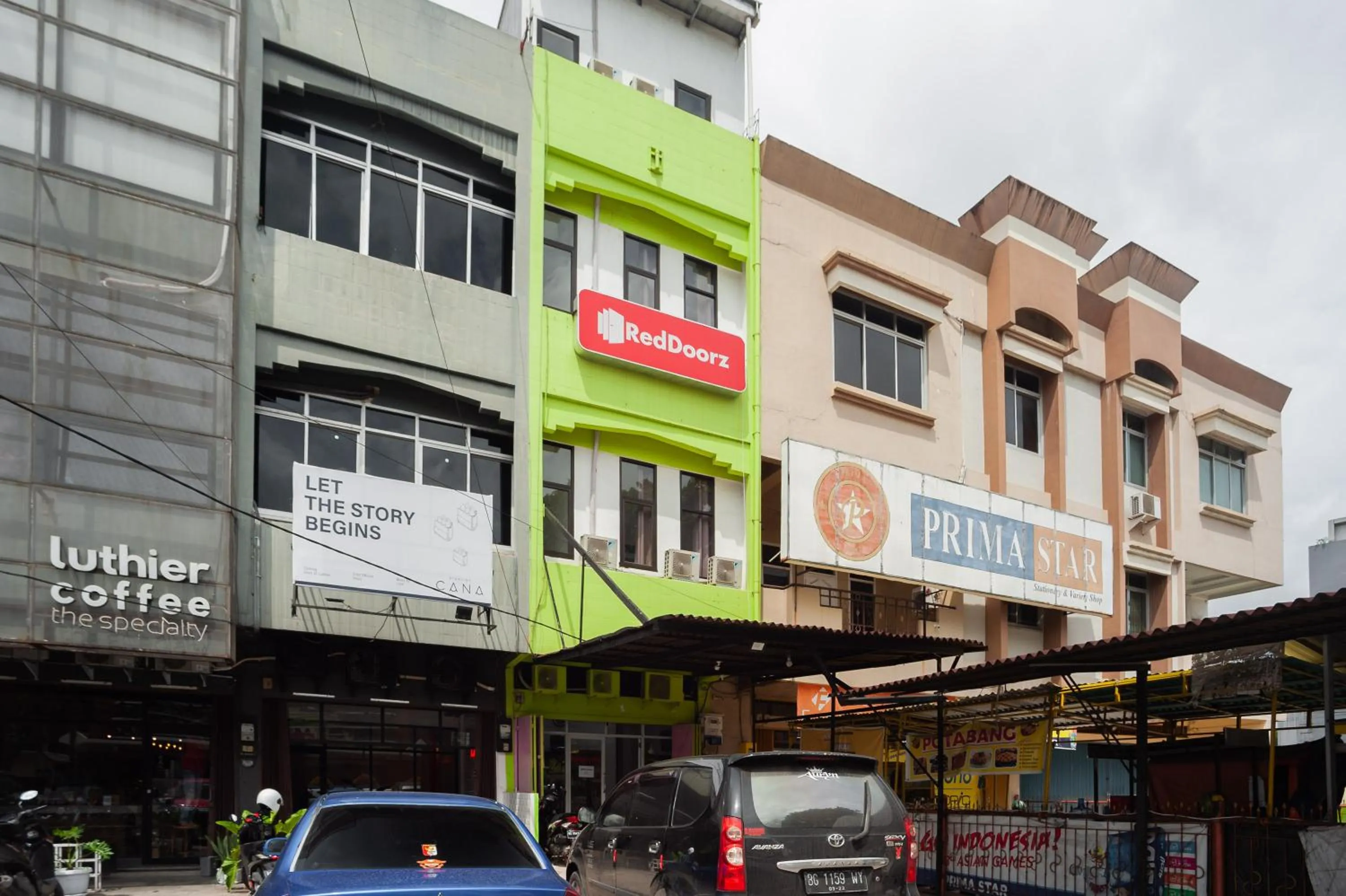 Property building in RedDoorz at Jalan Bangau Palembang