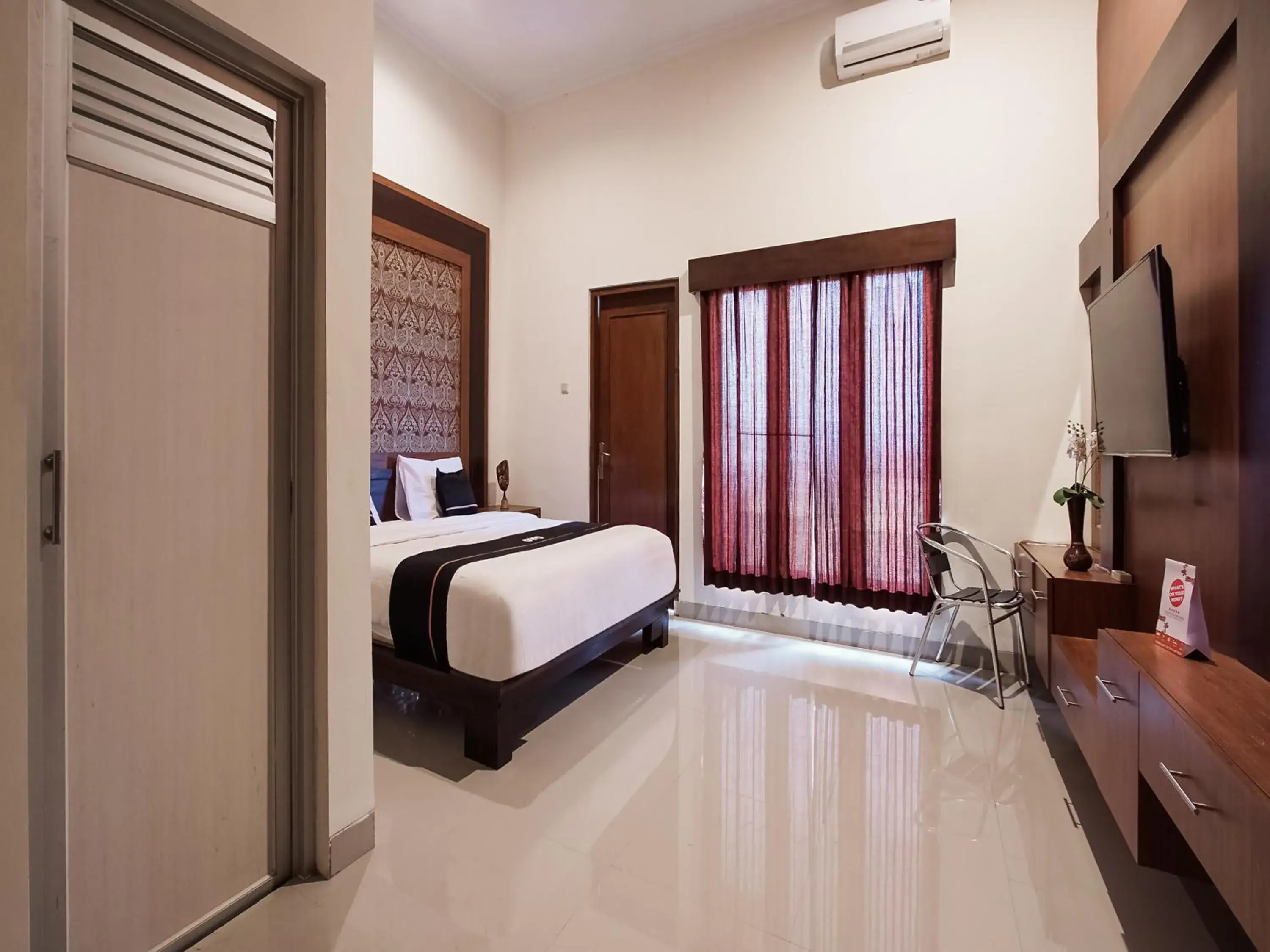 Bedroom in OYO 3935 Artha Ambarukmo Exclusive