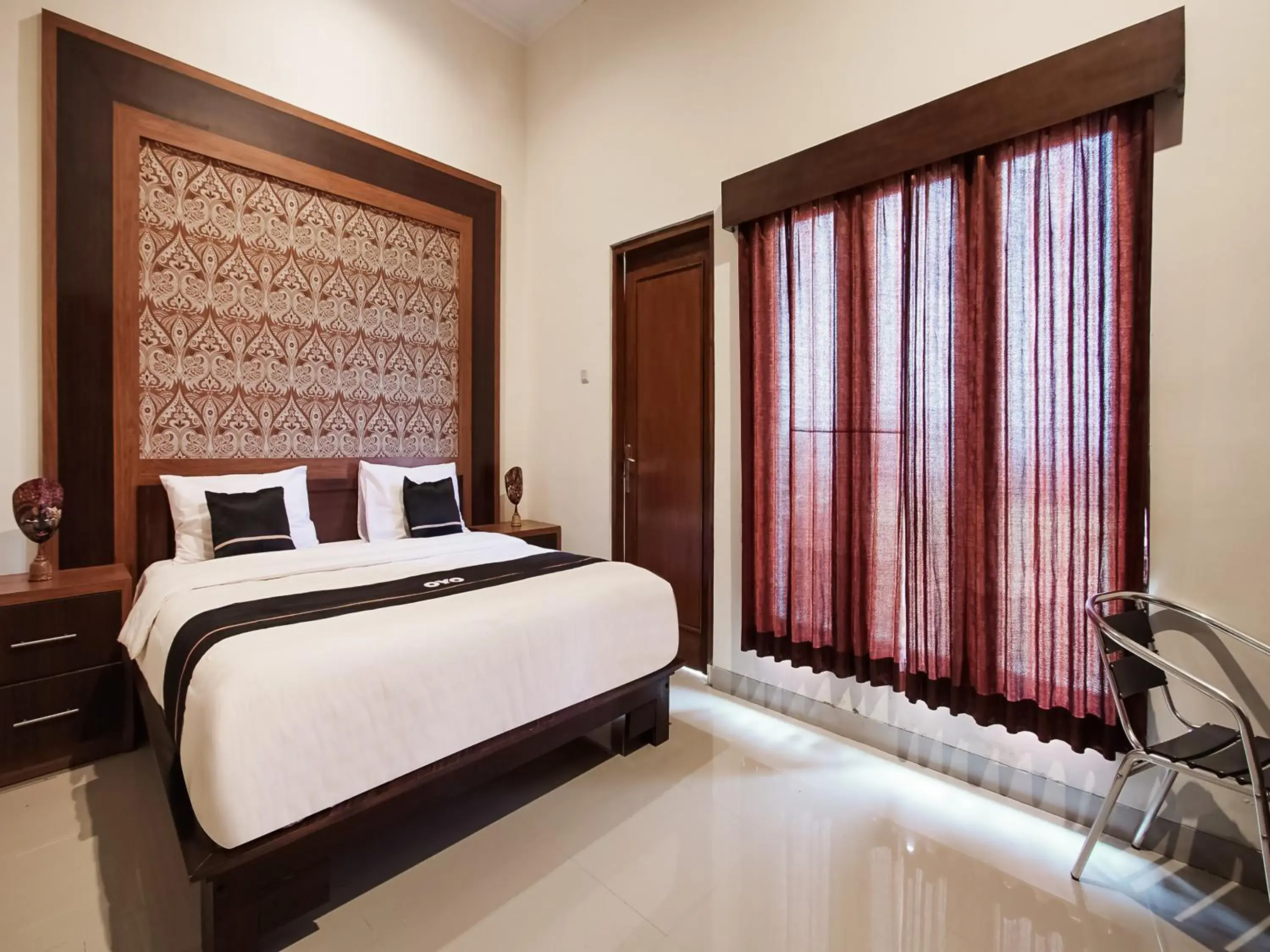 Bedroom in OYO 3935 Artha Ambarukmo Exclusive