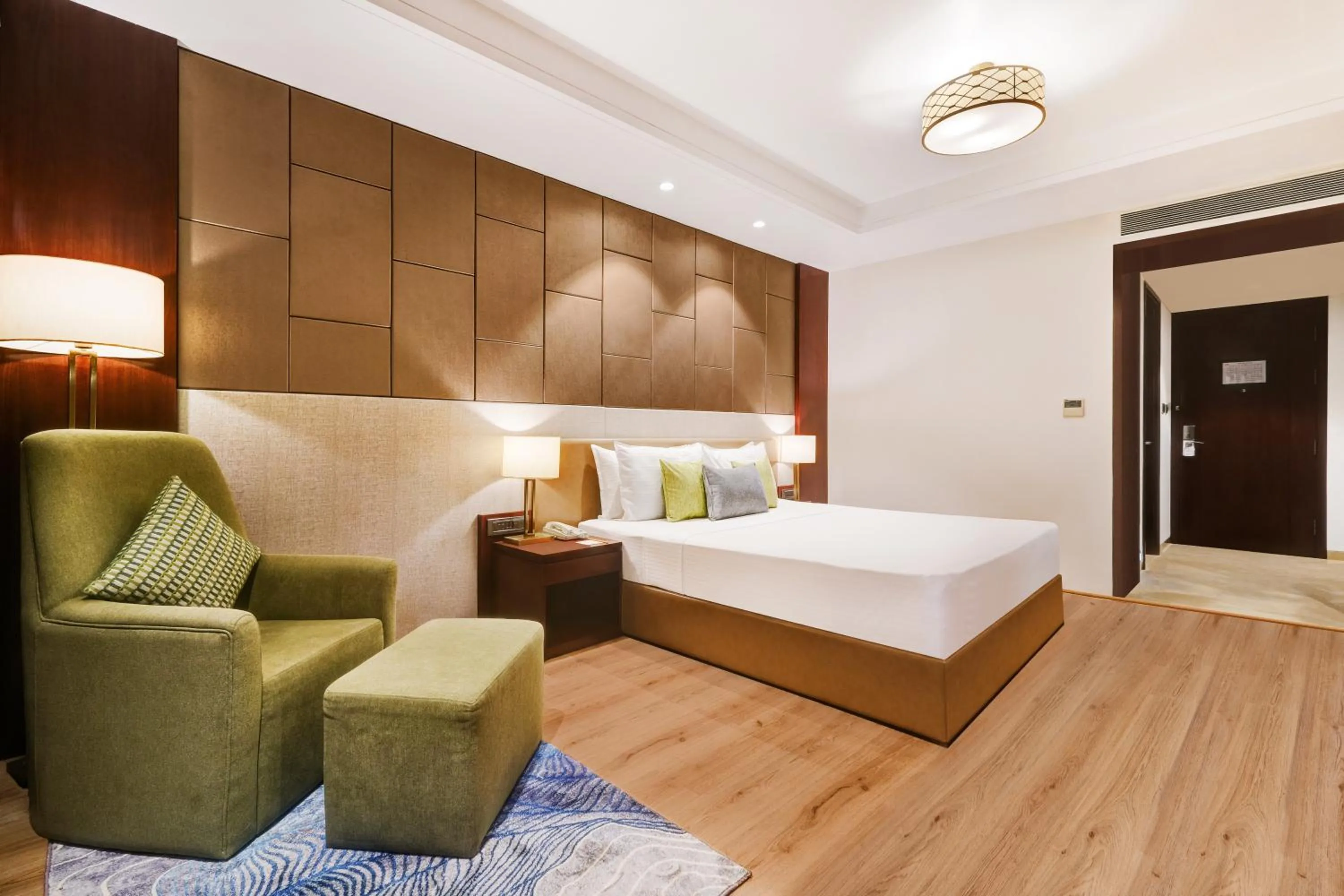 Bedroom, Bed in Lemon Tree Premier, Dwarka