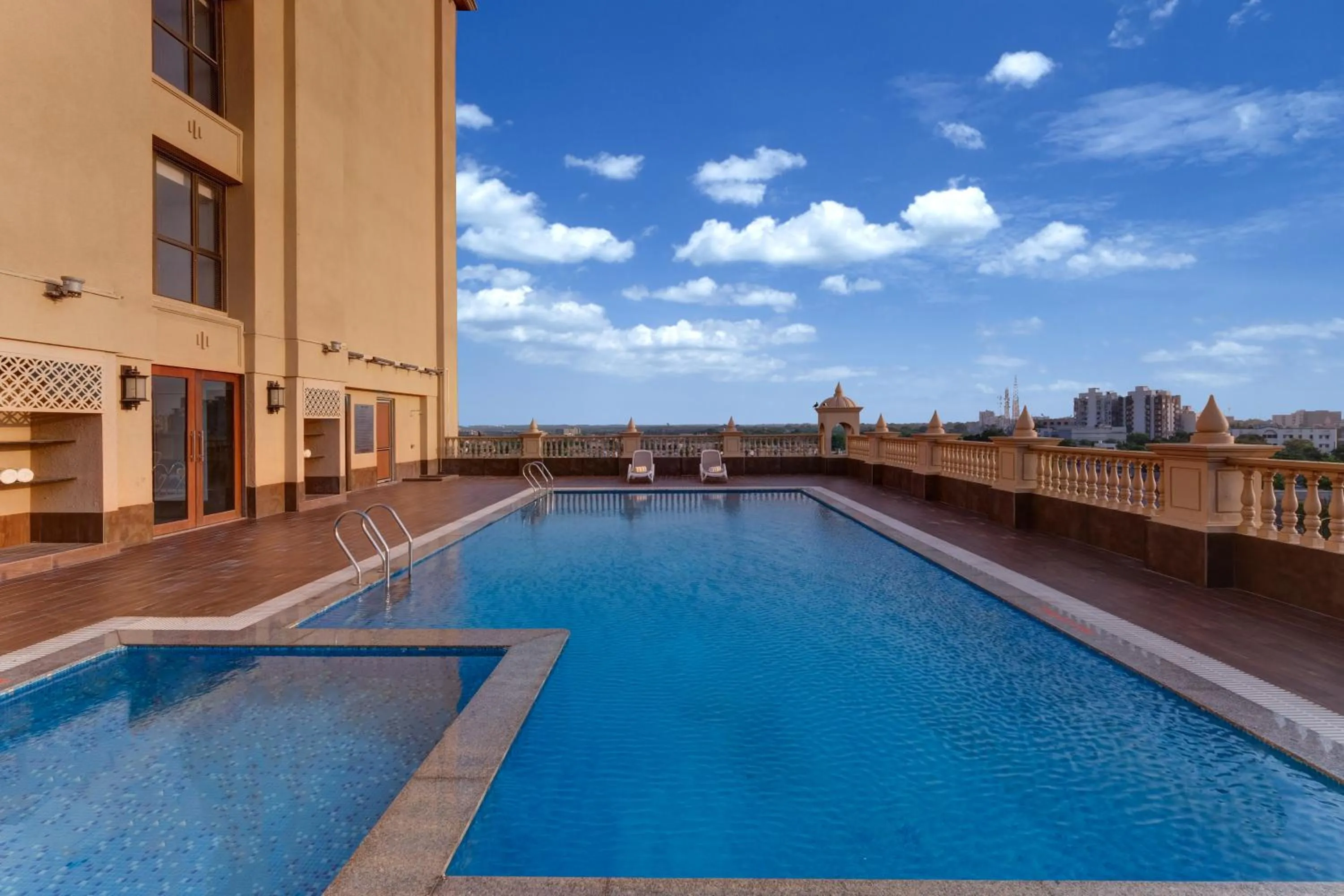 Swimming pool in Lemon Tree Premier, Dwarka