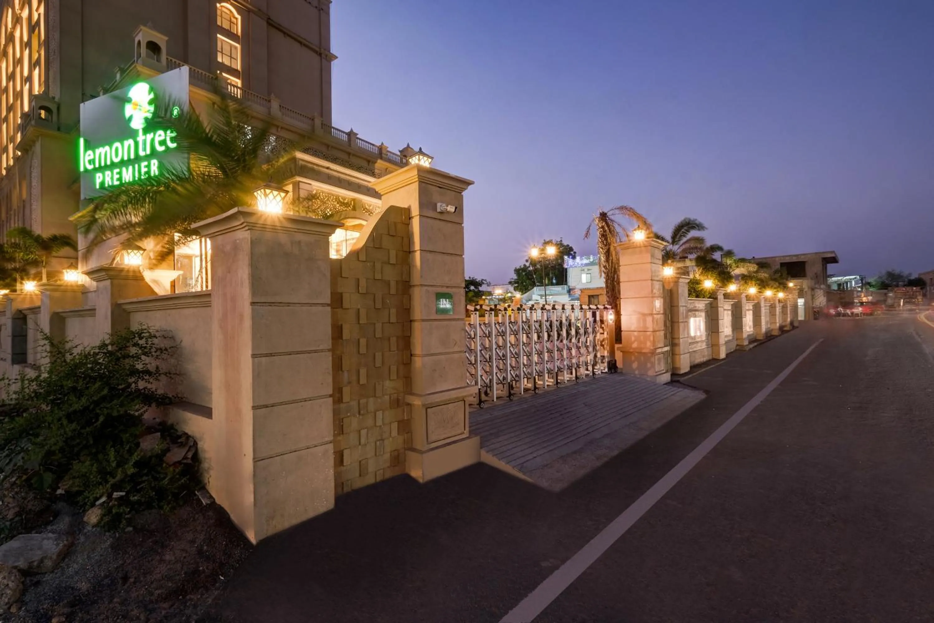 Facade/entrance in Lemon Tree Premier, Dwarka