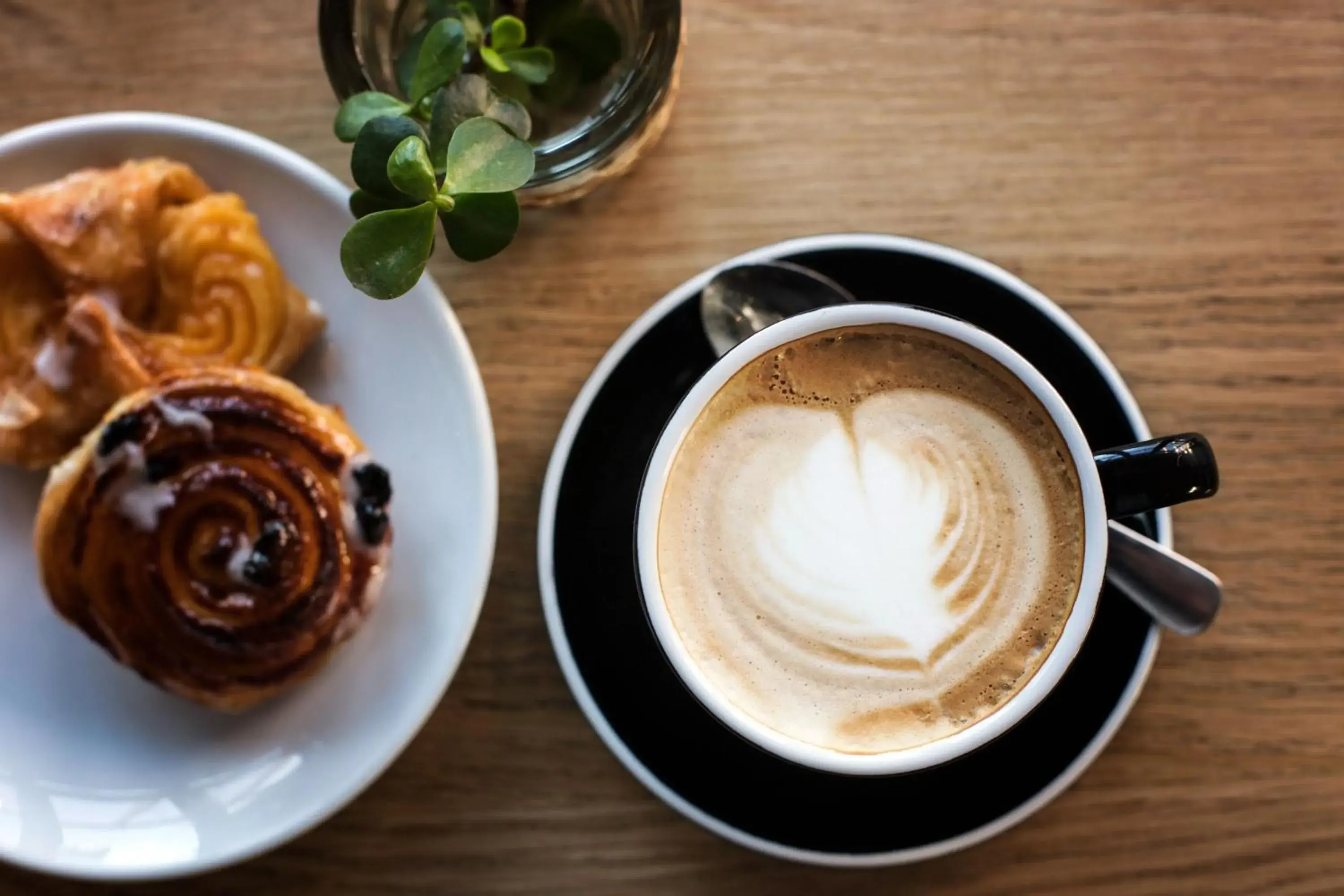 Breakfast in Kloof Street Hotel - Lion Roars Hotels & Lodges Breakfast in Kloof Street Hotel - Lion Roars Hotels & Lodges