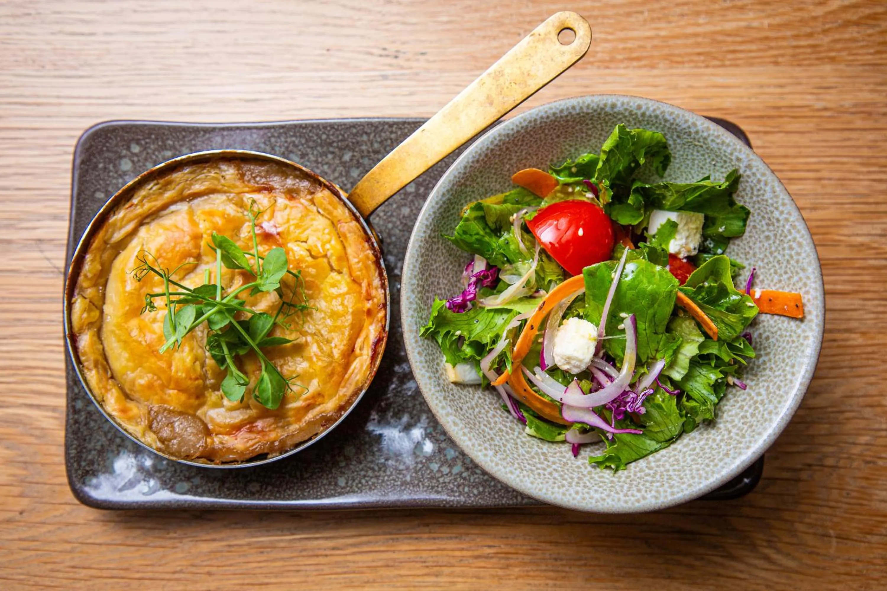 Restaurant/places to eat in Kloof Street Hotel - Lion Roars Hotels & Lodges