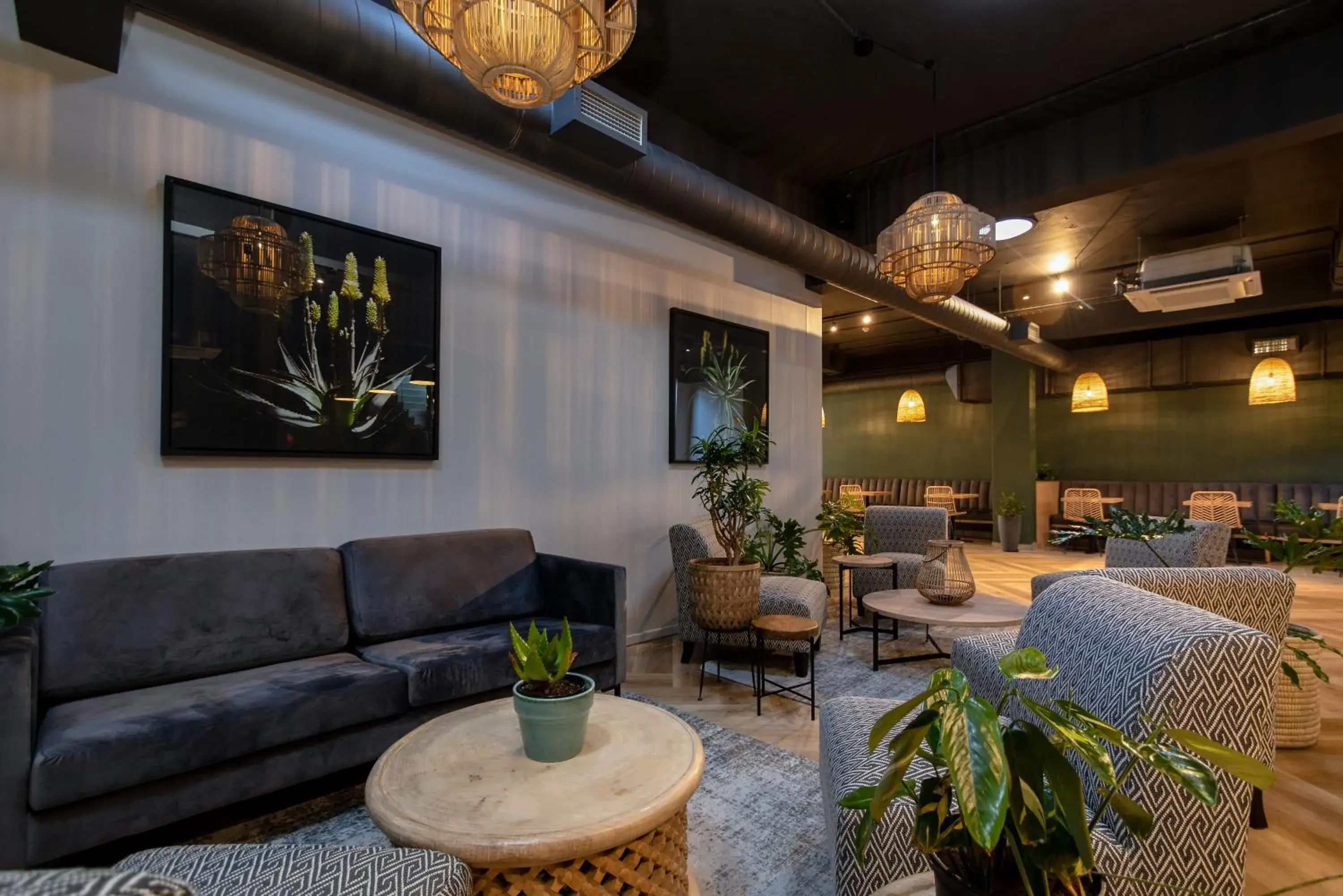 Restaurant/places to eat in Kloof Street Hotel - Lion Roars Hotels & Lodges Restaurant/places to eat in Kloof Street Hotel - Lion Roars Hotels & Lodges