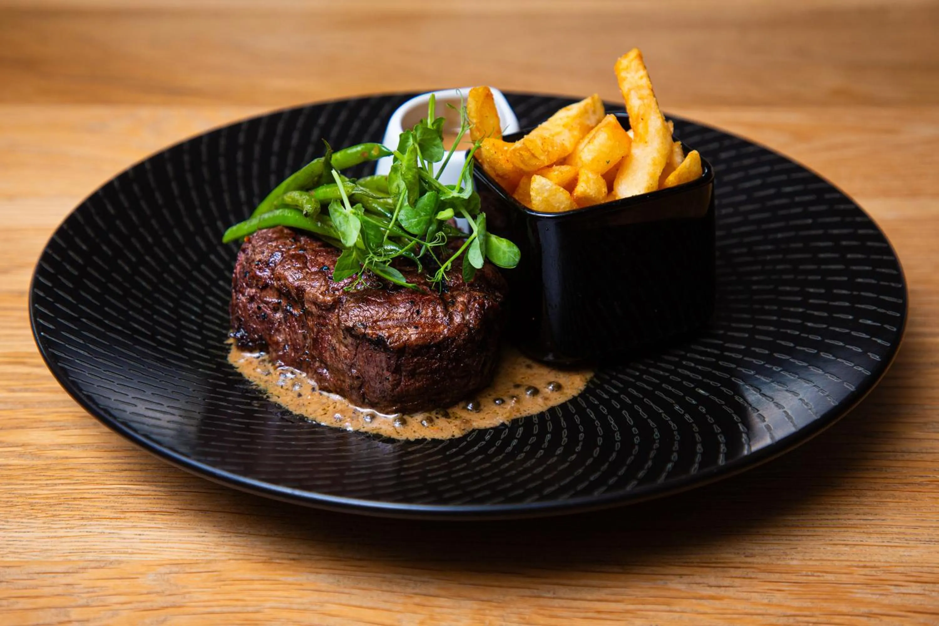 Restaurant/places to eat in Kloof Street Hotel - Lion Roars Hotels & Lodges