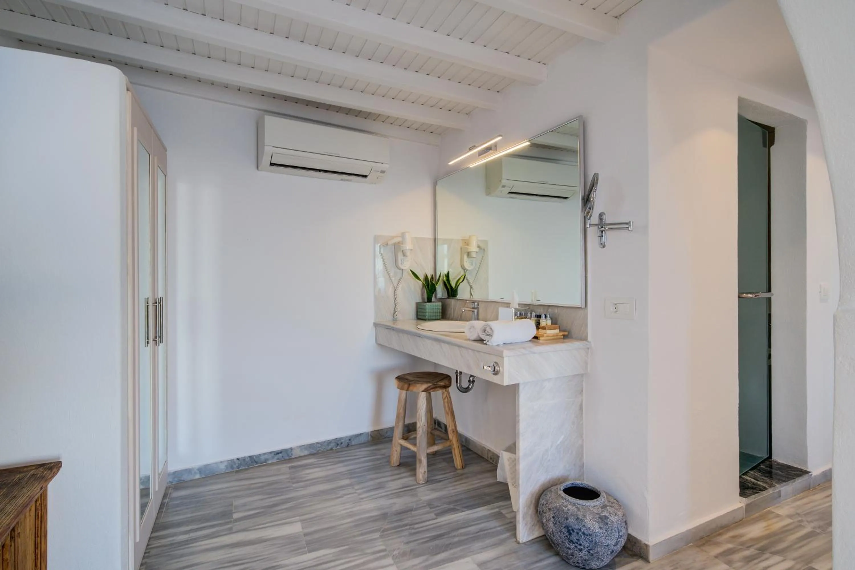 Bathroom in Hotel Madalena