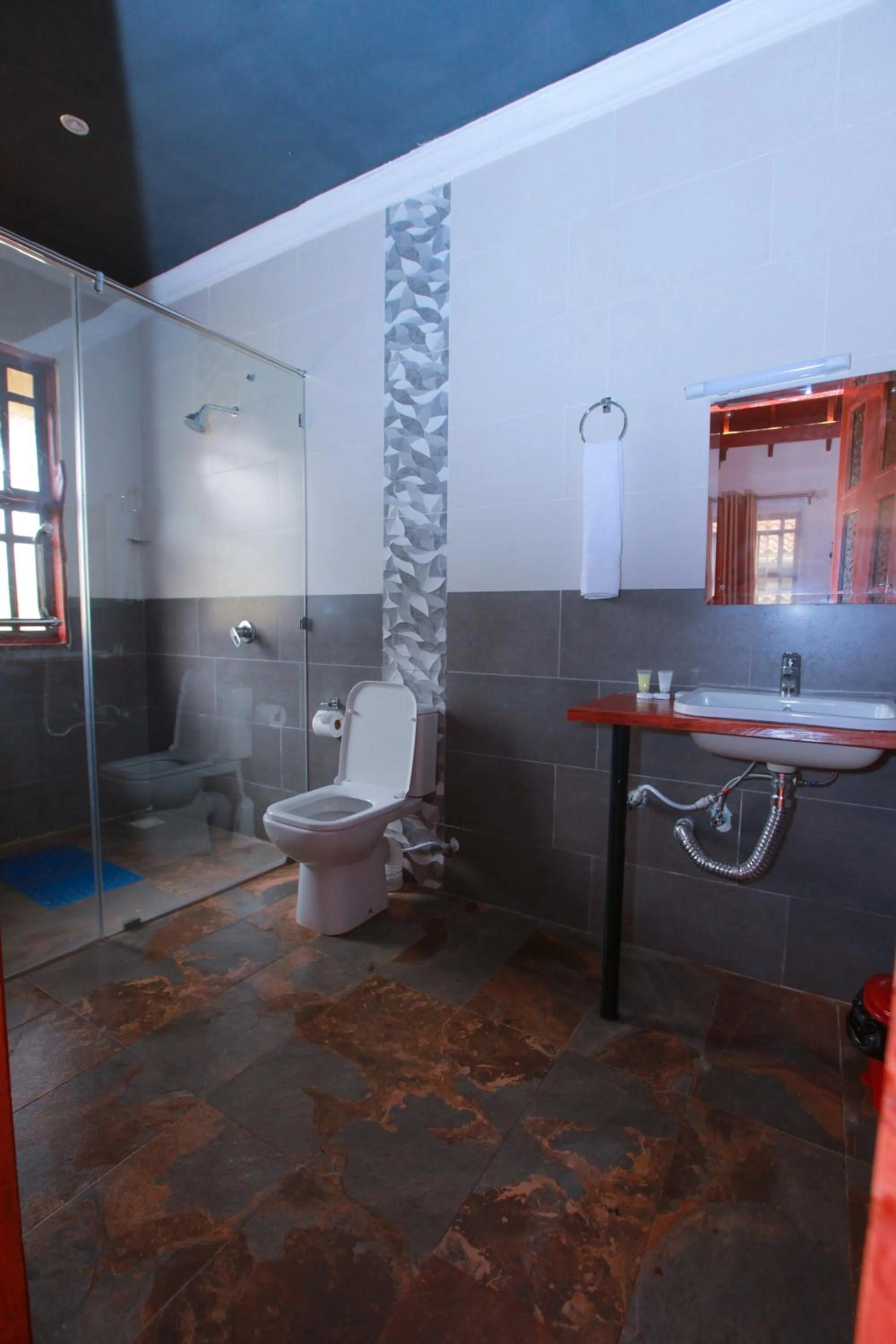 Shower in Mtoni Resort, Naro moru