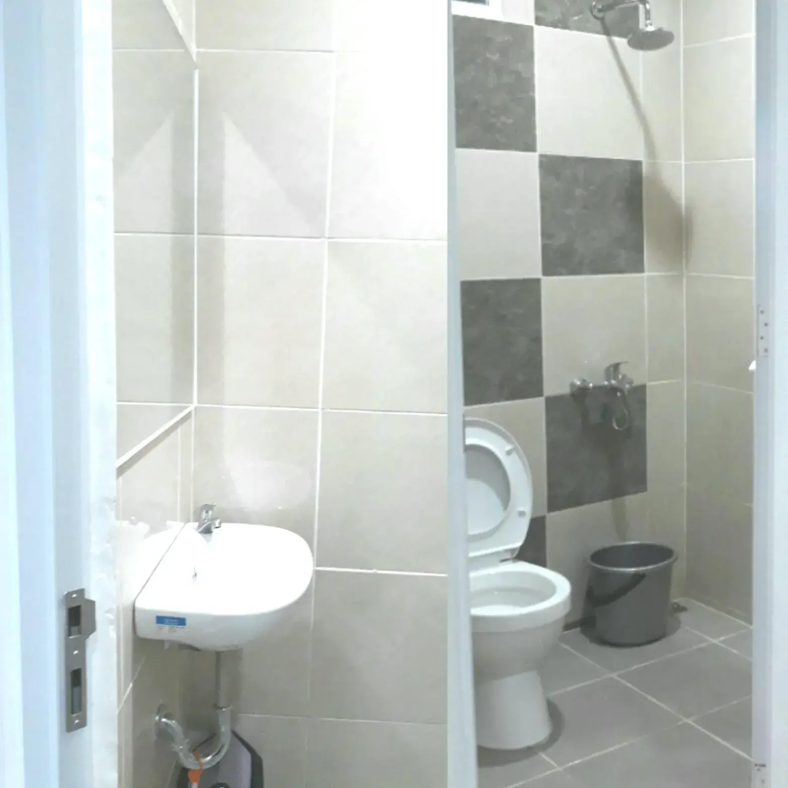 Standard Twin Room in Maulana Hills Syariah Hotel Standard Twin Room in Maulana Hills Syariah Hotel