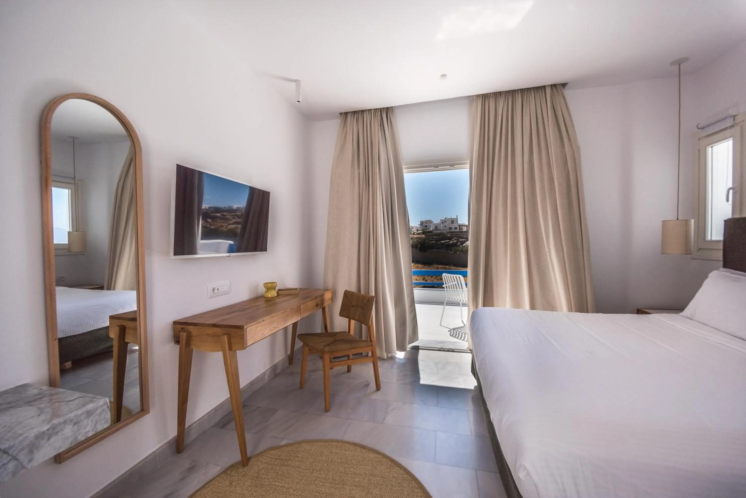 Photo of the whole room, Bed in San Antonio Summerland