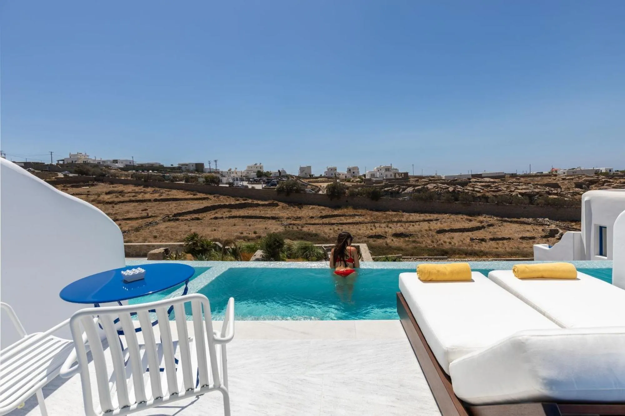 Pool view in San Antonio Summerland