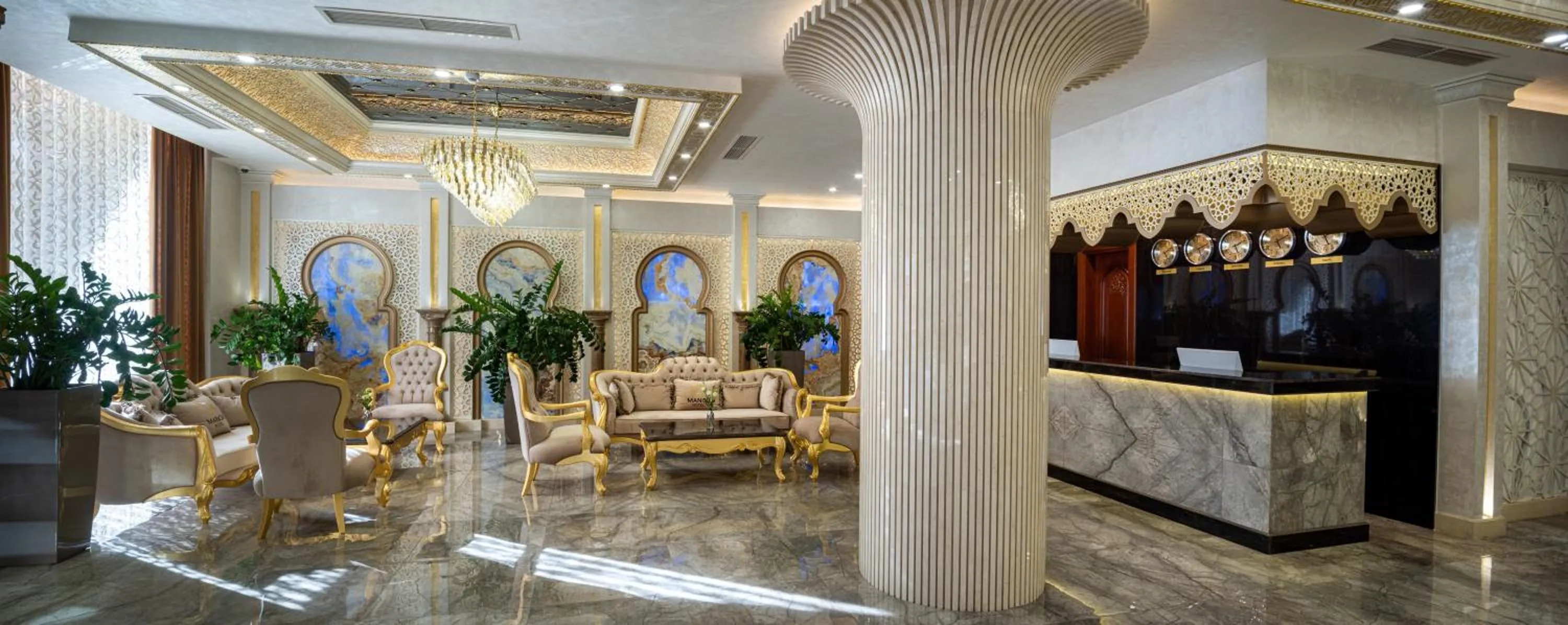 Lobby or reception in Manor Hotel