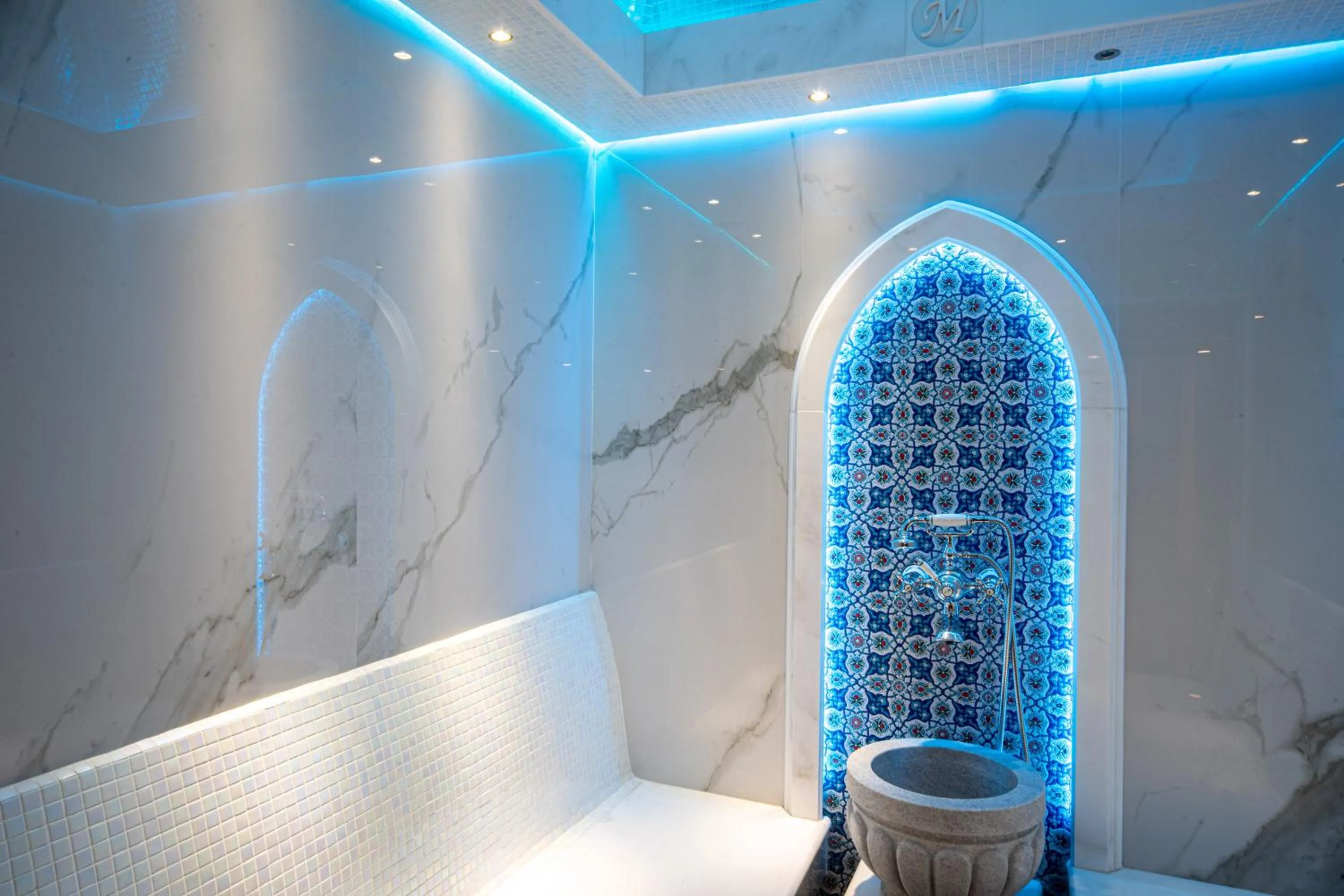 Sauna in Manor Hotel