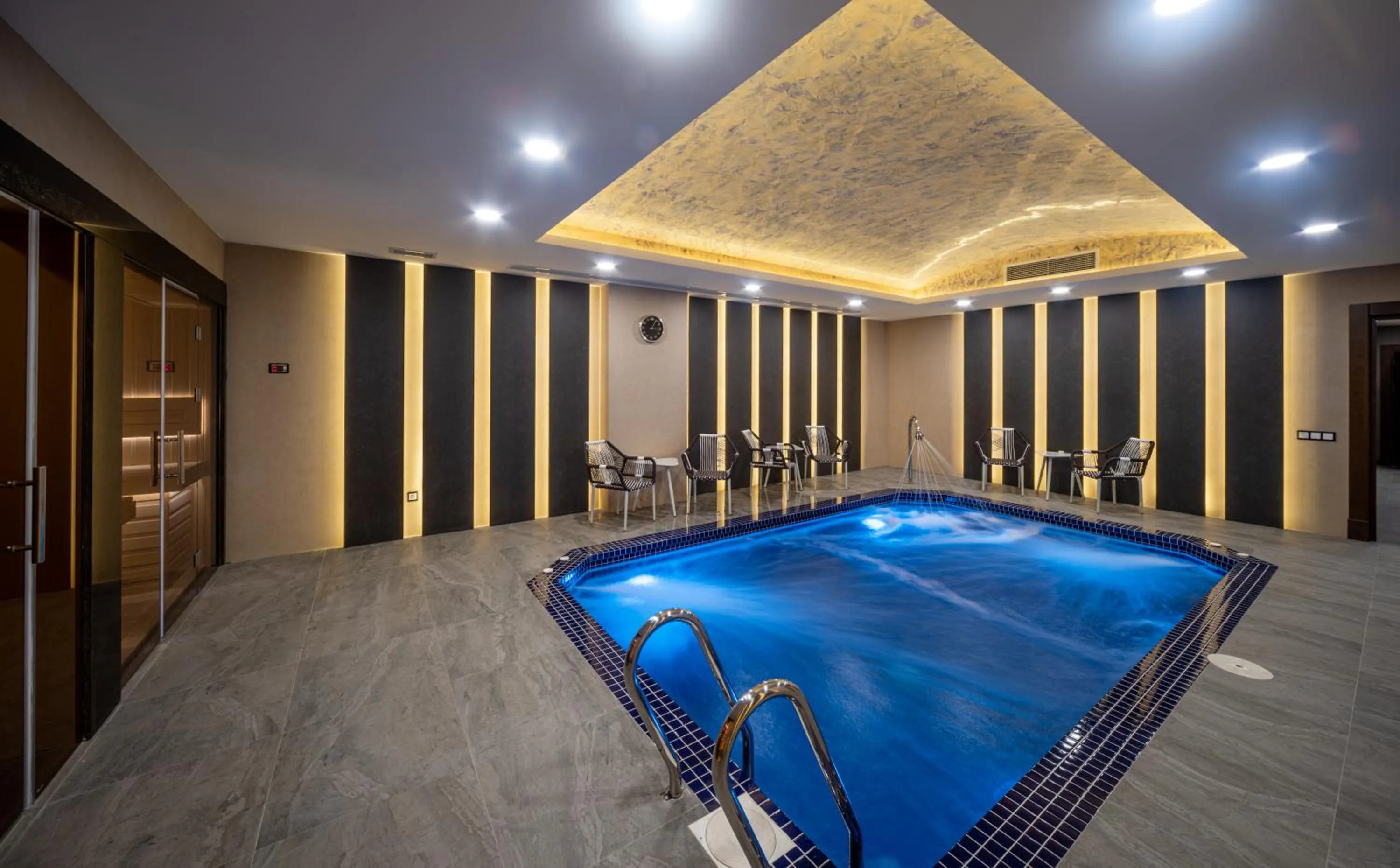 Massage in Manor Hotel