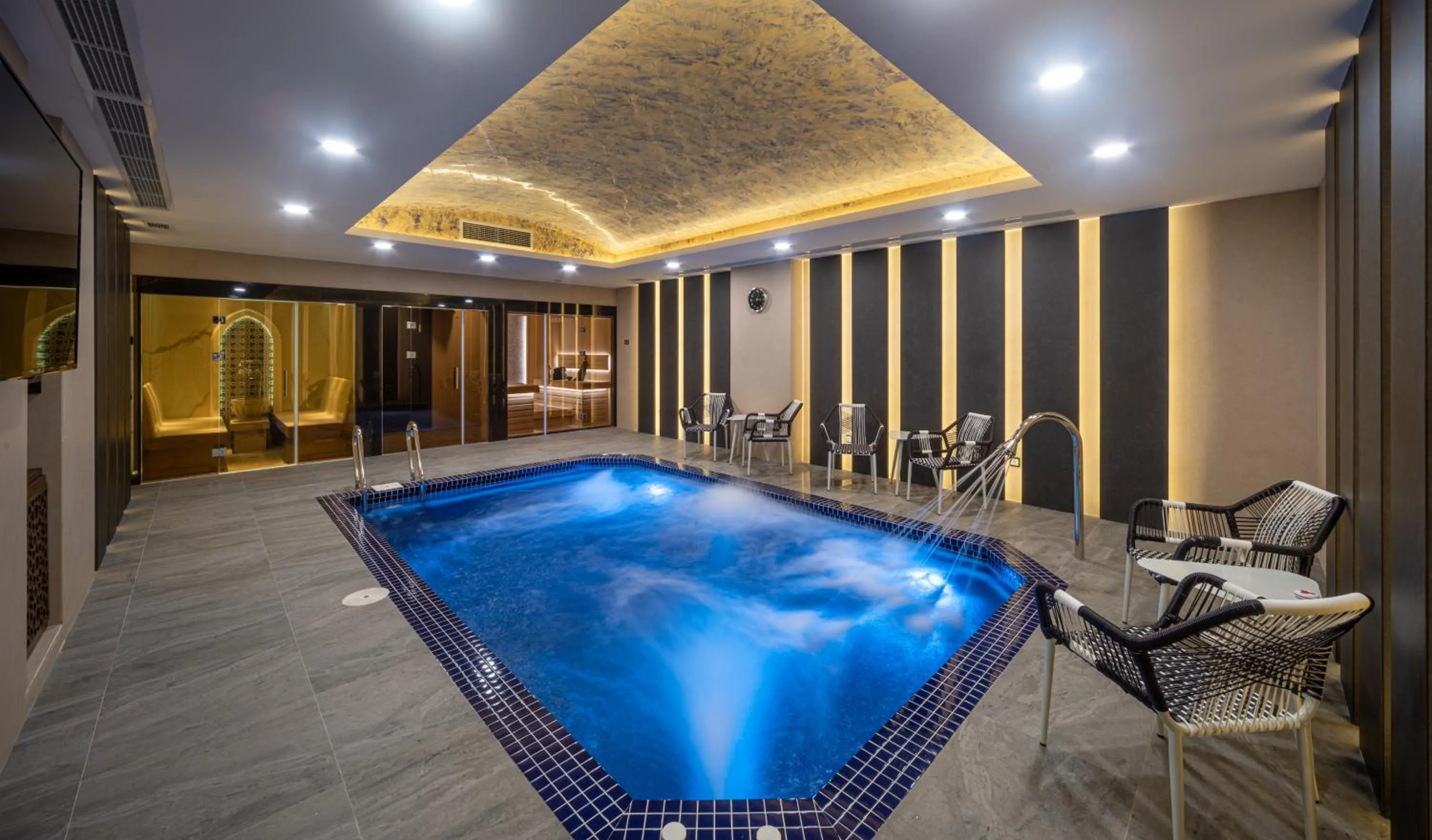 Massage in Manor Hotel