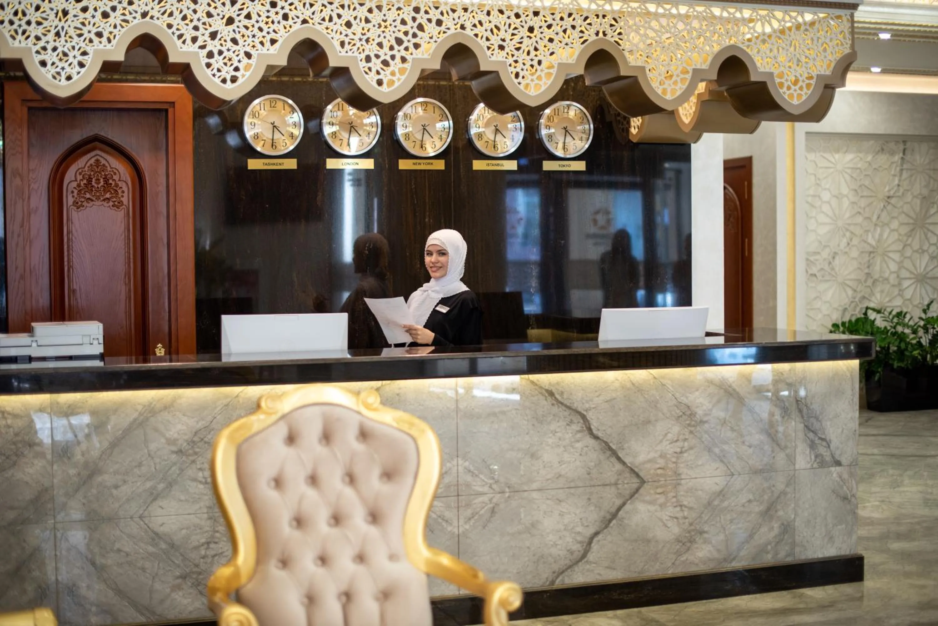 Lobby or reception in Manor Hotel