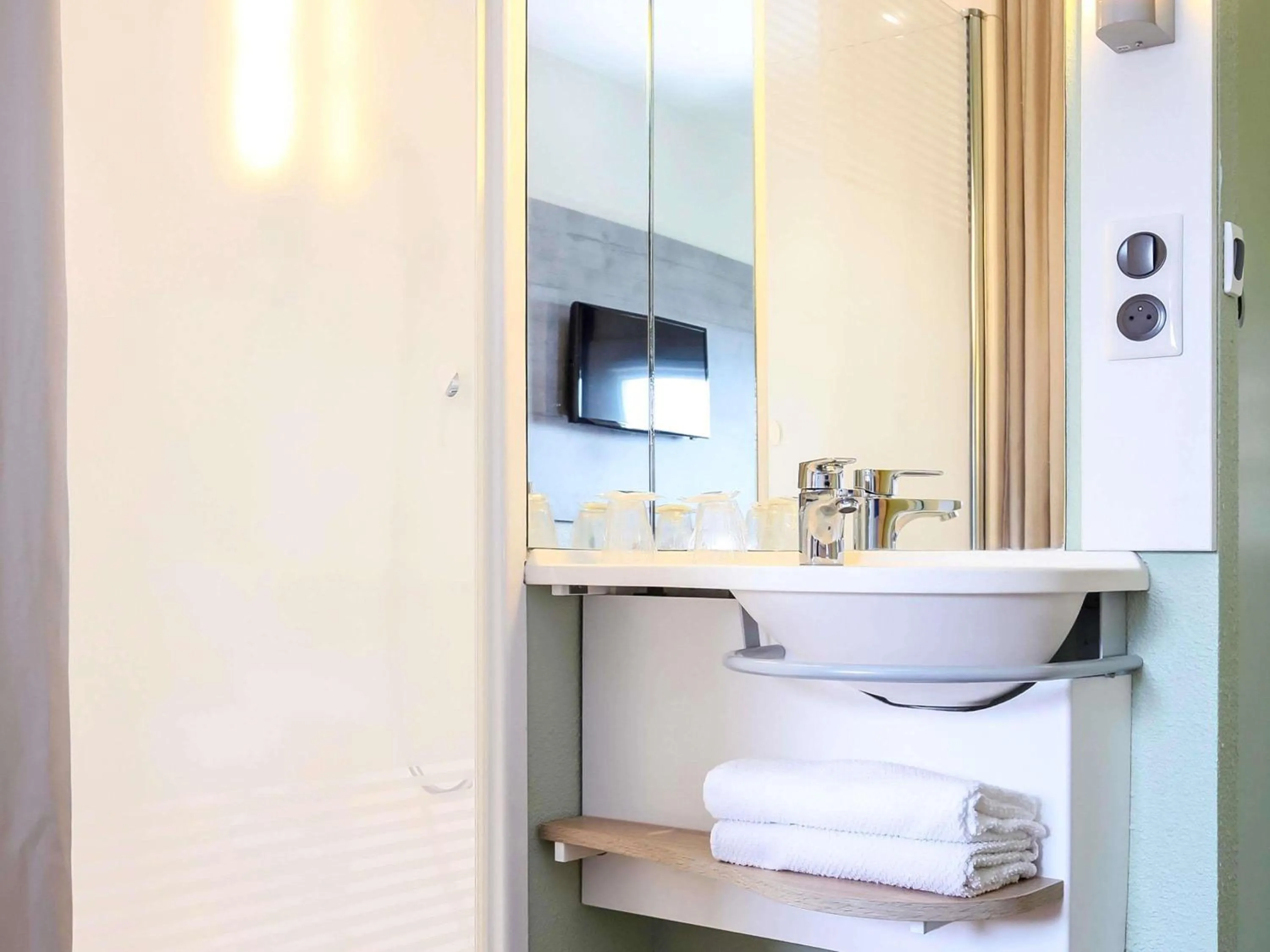 Bedroom in Hotel Ibis Budget Abbeville