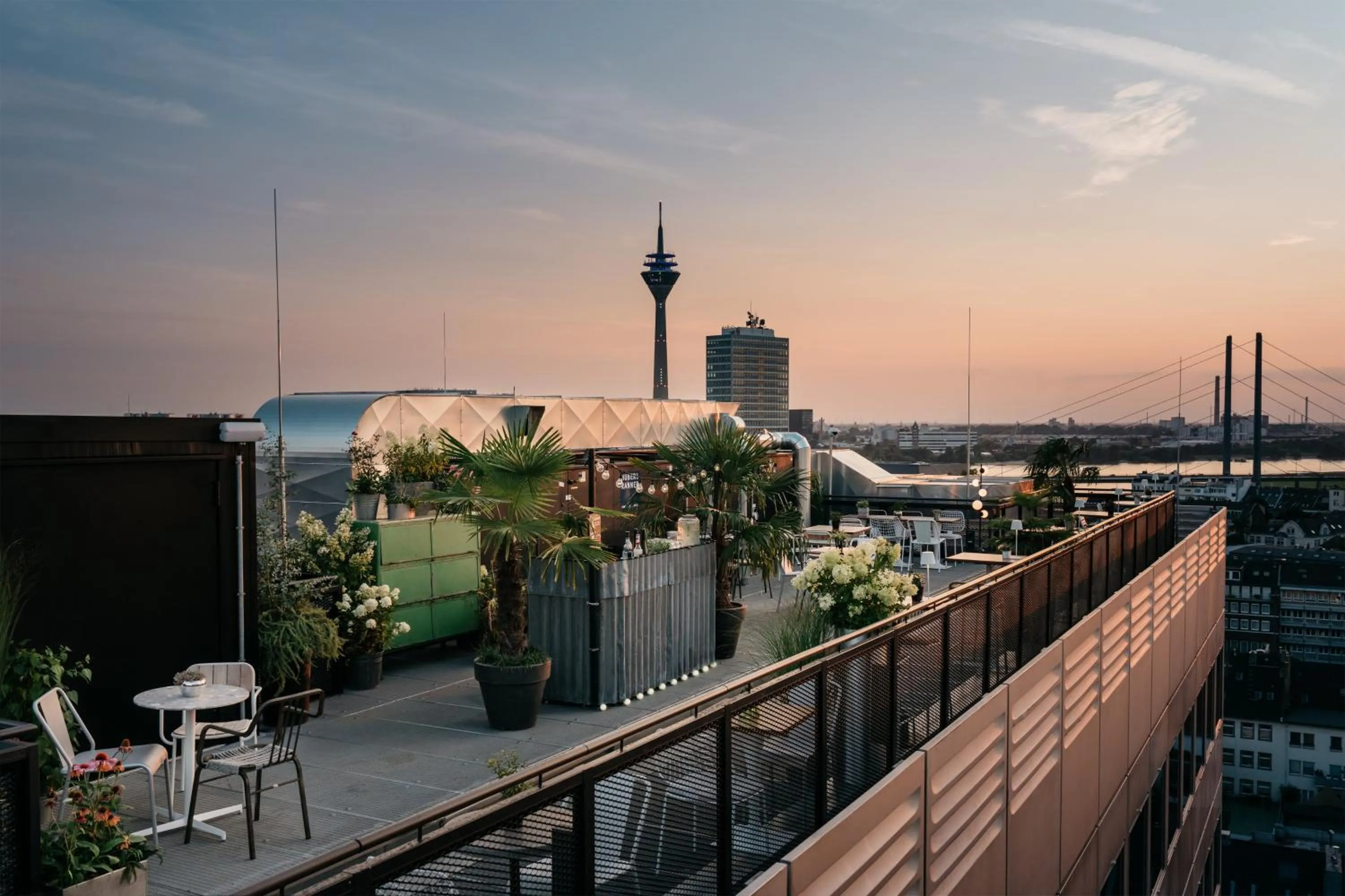 Property building in Ruby Luna Hotel Dusseldorf