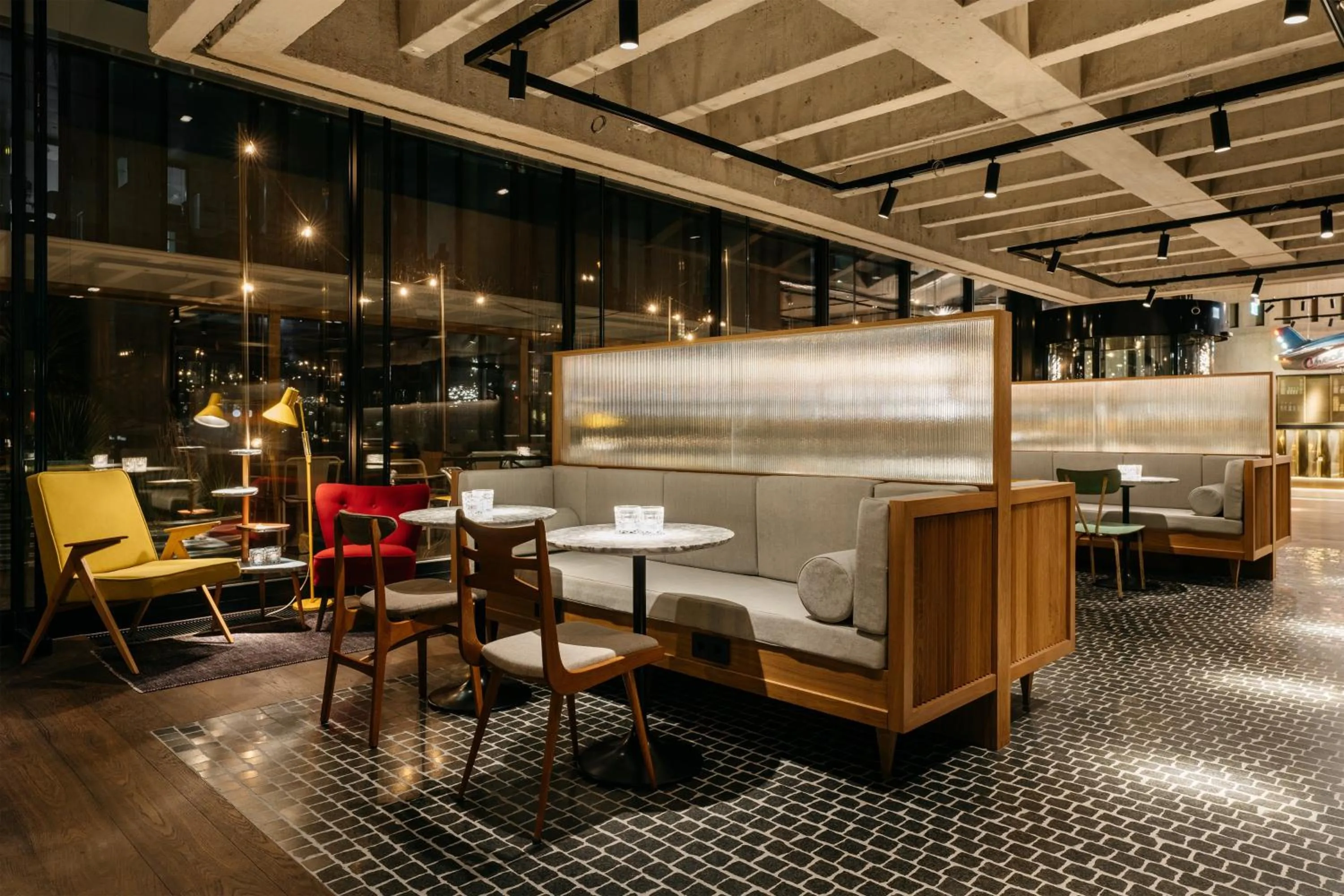 Lounge or bar in Ruby Luna Hotel Dusseldorf